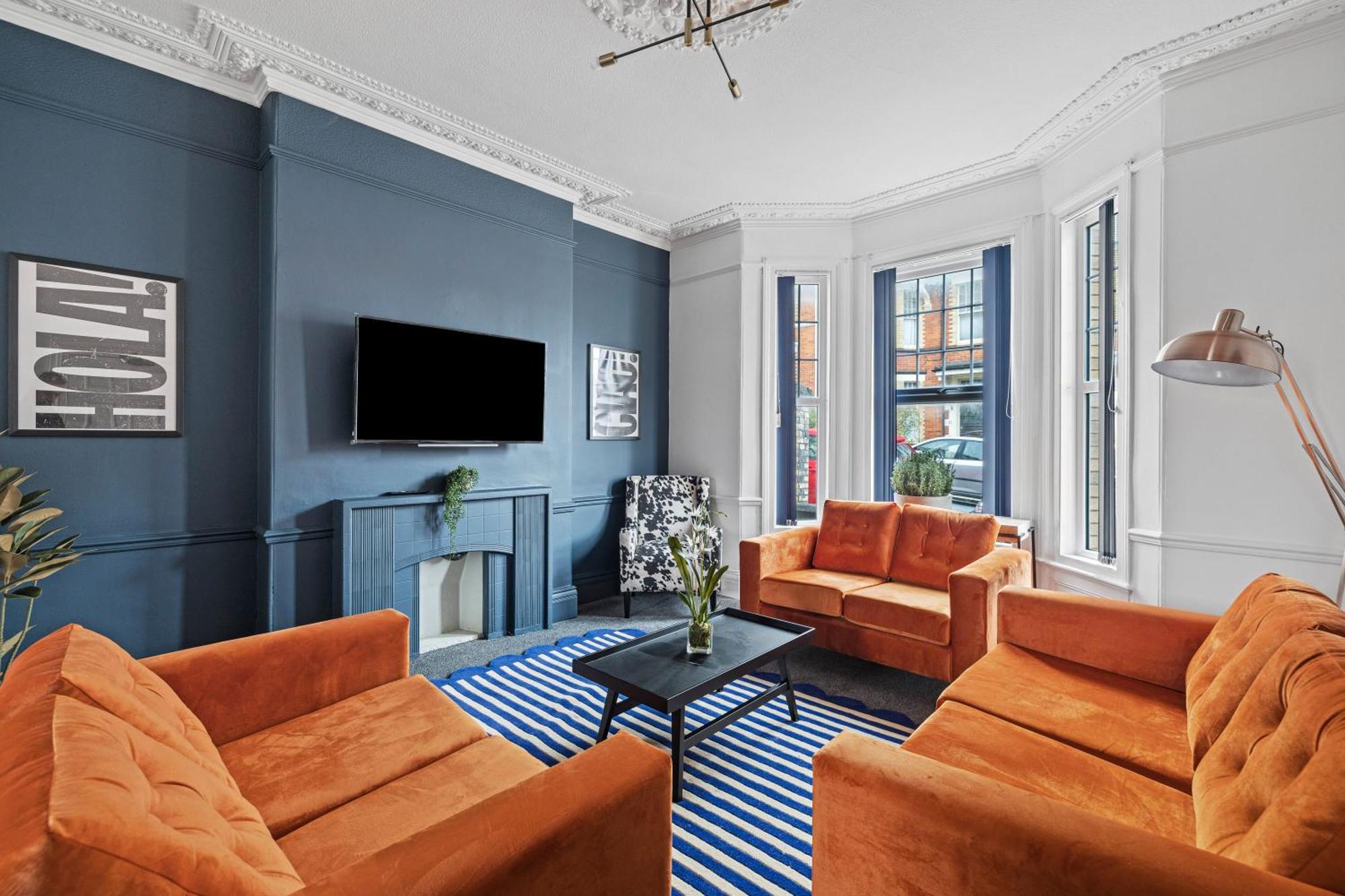 Fabulous House In Apartment