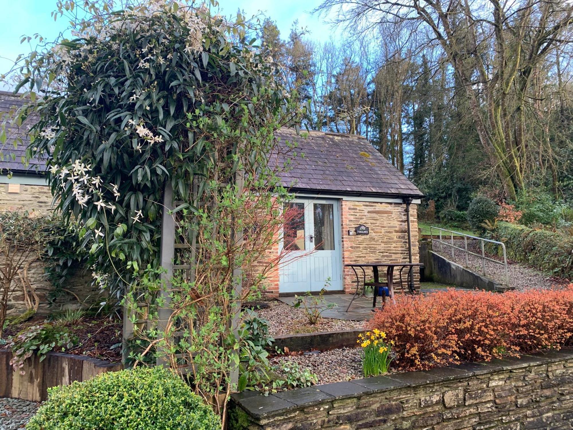 Maristow Cottages, Overlook Tamar Valley Dartmoor Apartment Plymouth