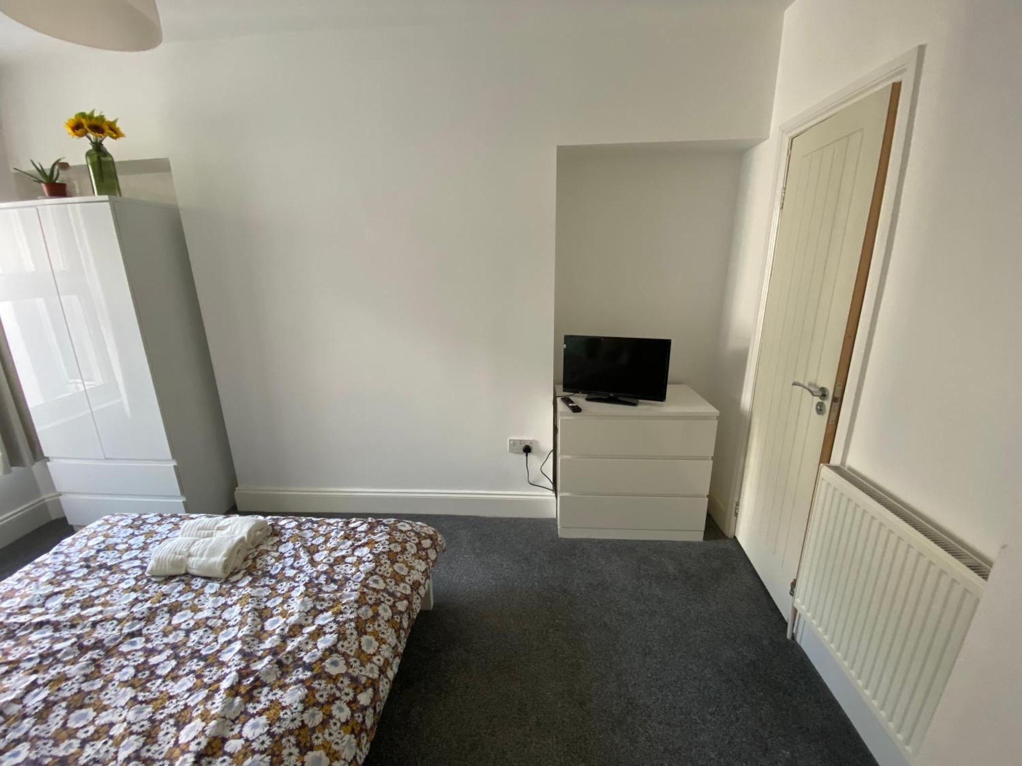 The Sunflower En-suite Plymouth