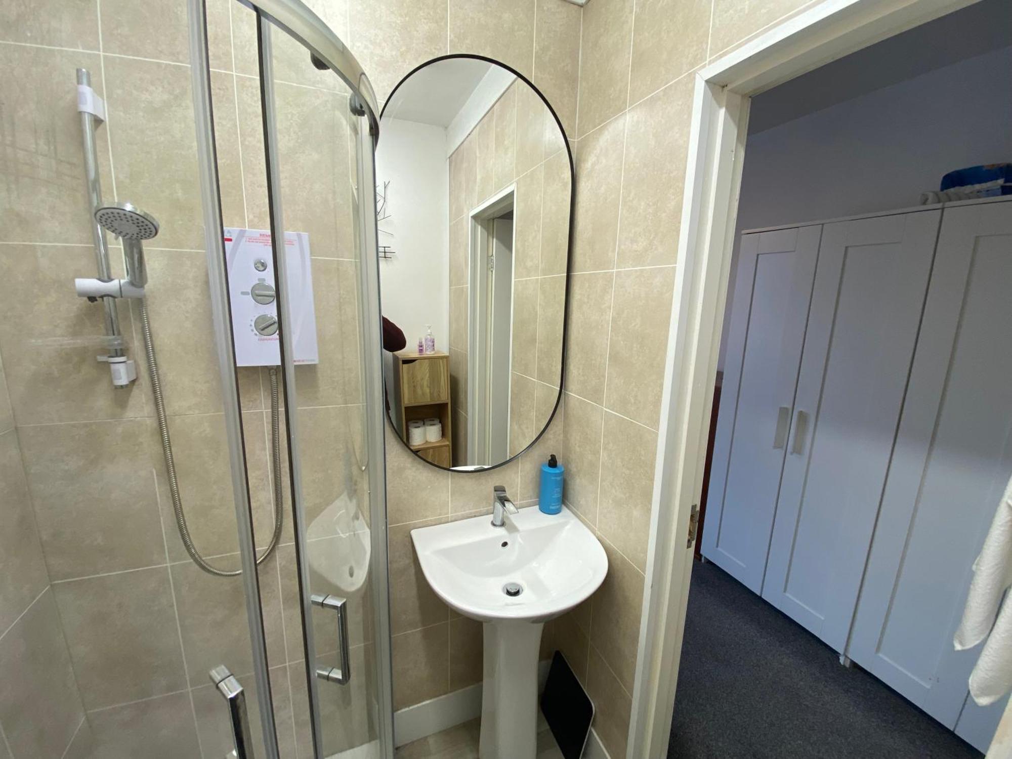 Kingfisher En-suite * Plymouth