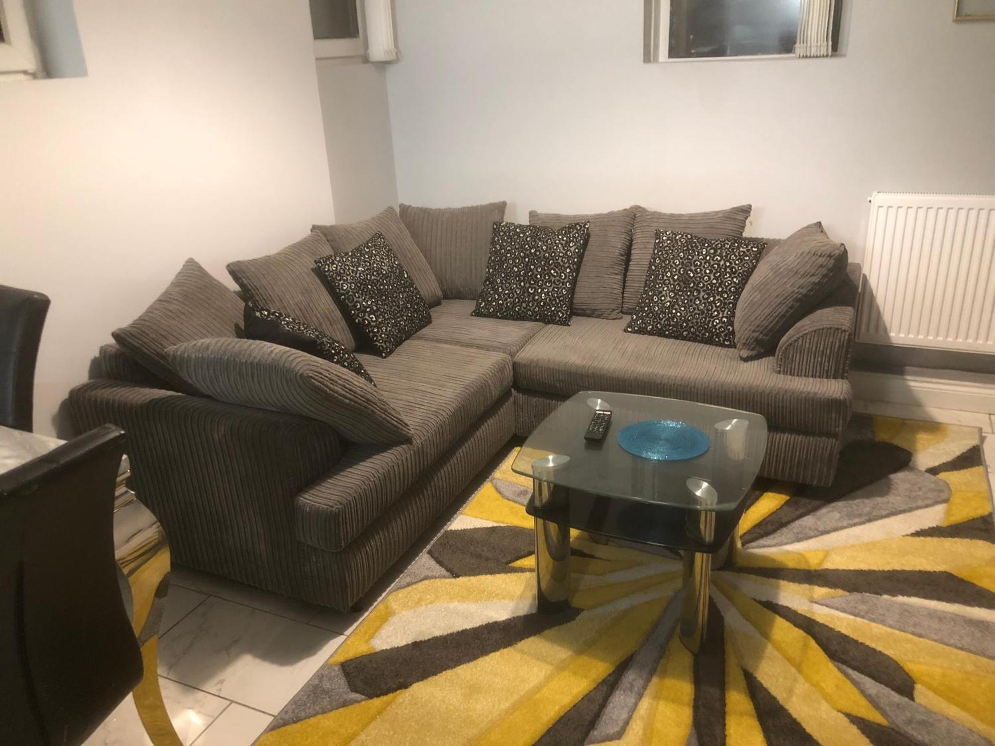 2 Bed Flat Near Mutley Plain * Plymouth