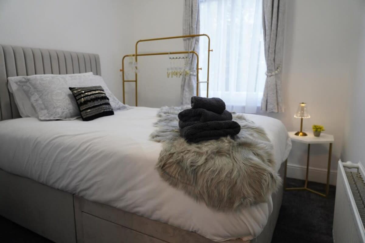 Apartment Modern Spacious 6 Bed In With Parking Plymouth
