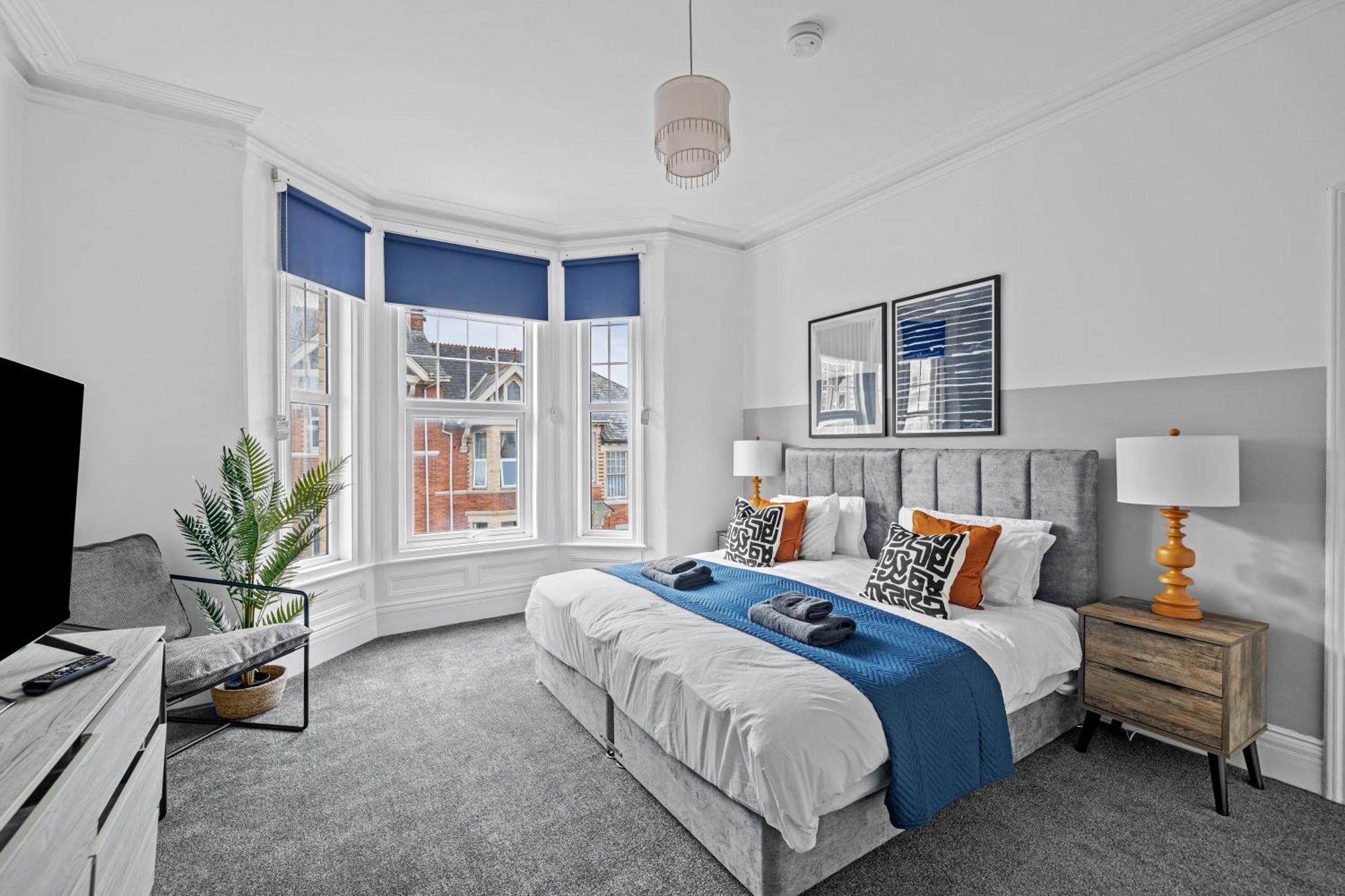 Fabulous House In Apartment Plymouth