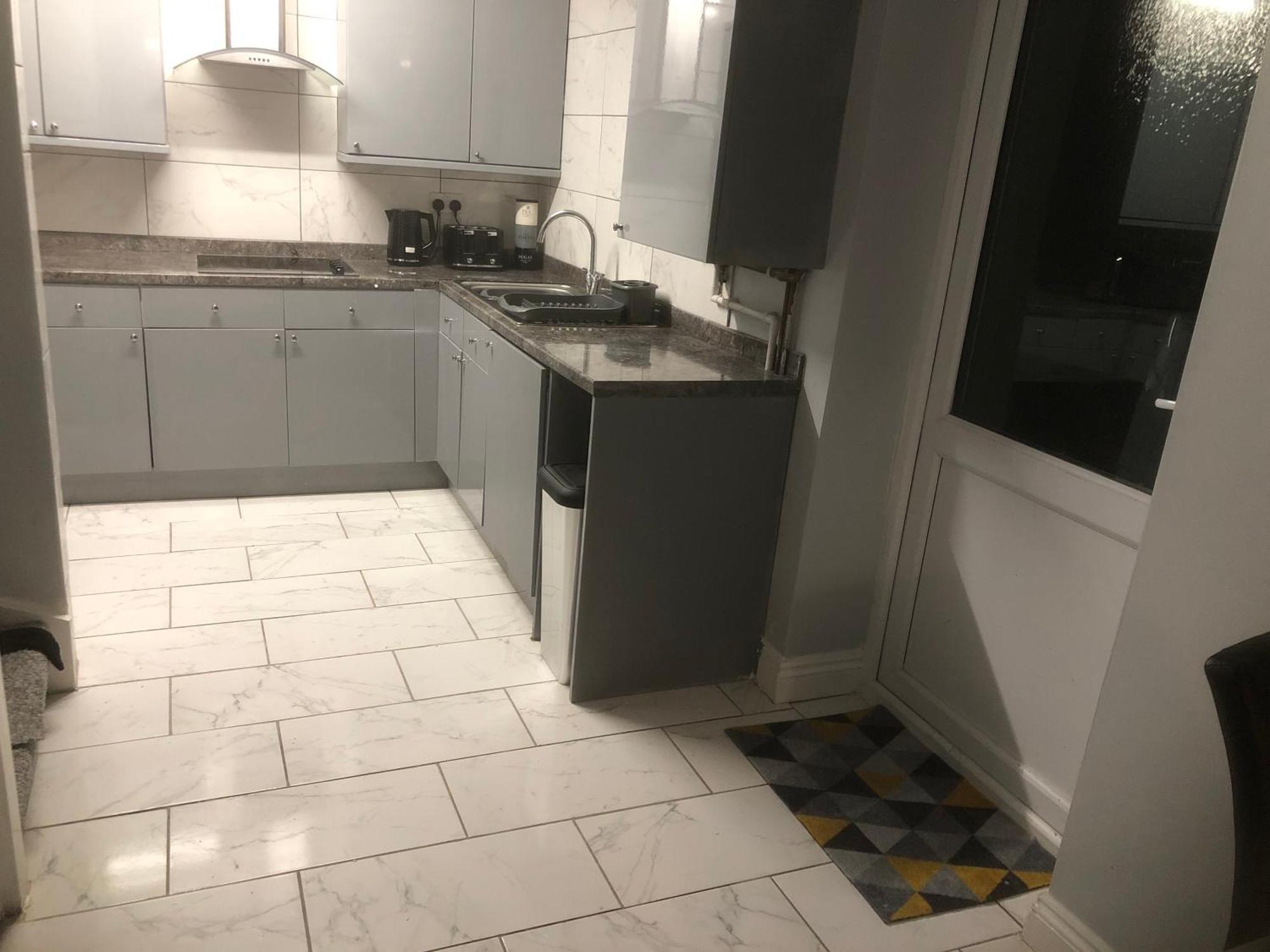 Apartment 2 Bed Flat Near Mutley Plain Plymouth