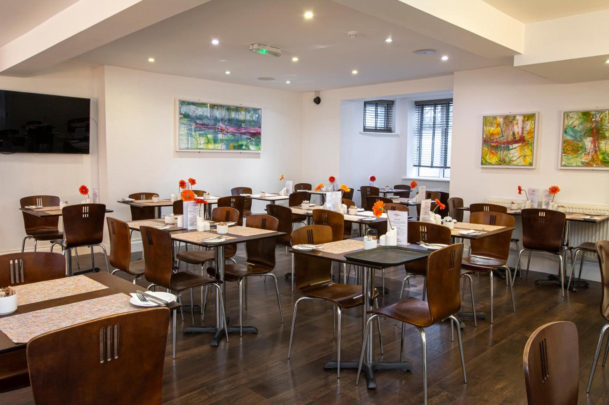 Oyo The Grosvenor 3*