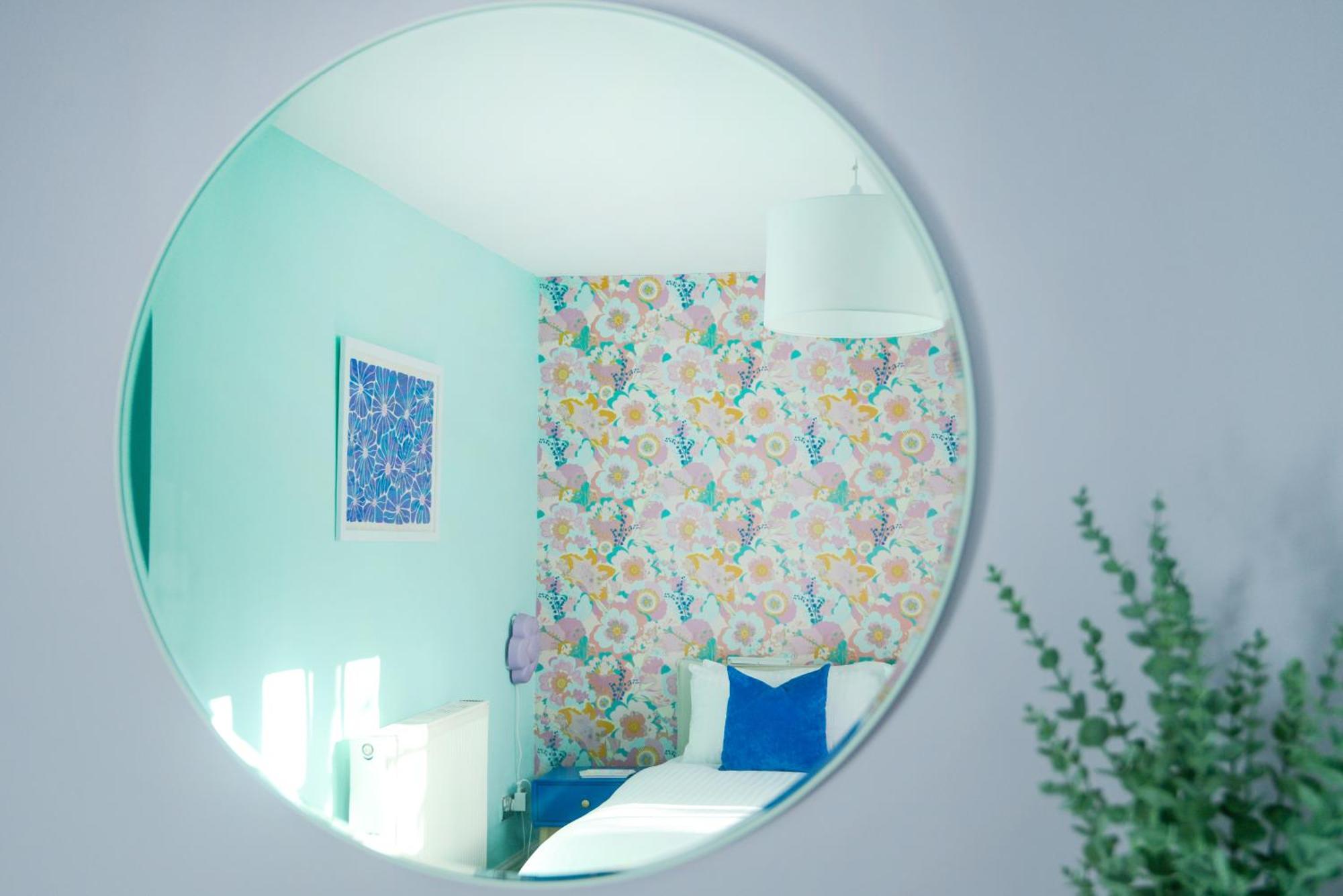 Harbour Court Plymouth - Free Parking - Tucked Away On The Barbican With Courtyard - By Ocean City Retreats Holiday home *