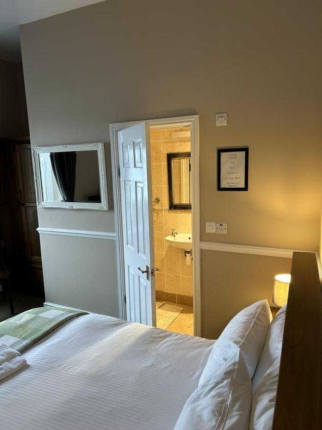 Admiral Macbride Bed & Breakfast