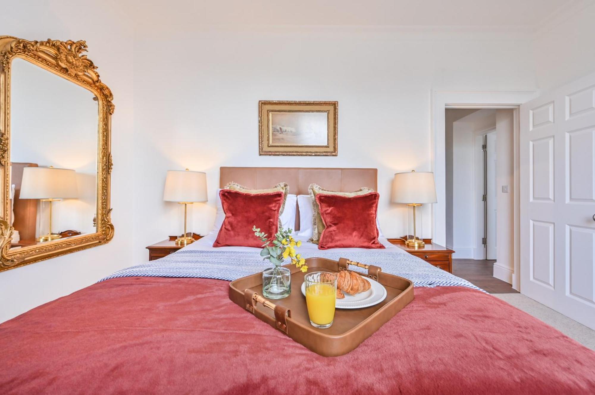 9 Admiralty House Stunning Luxury With Free Parking Apartment *
