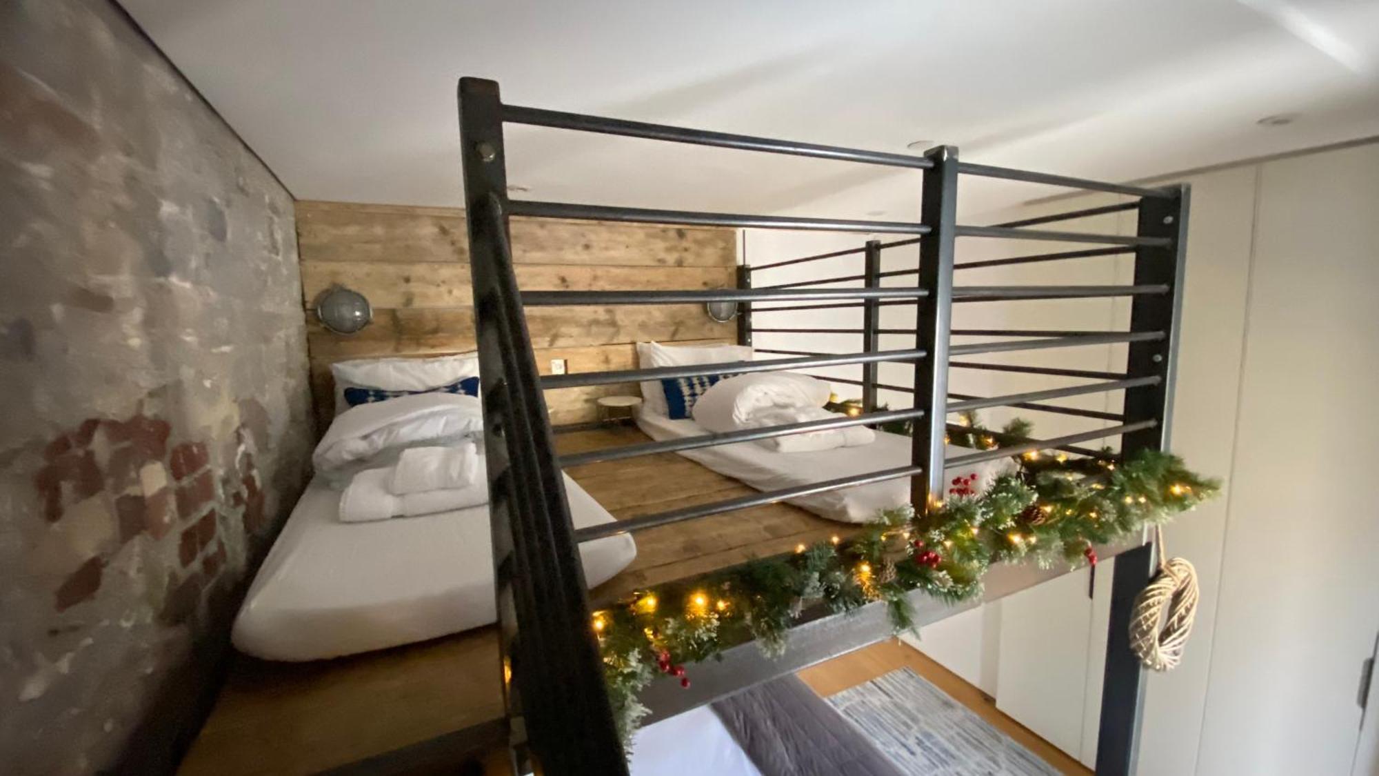 Royal William Yard: Luxury At The Bruce Apartment *