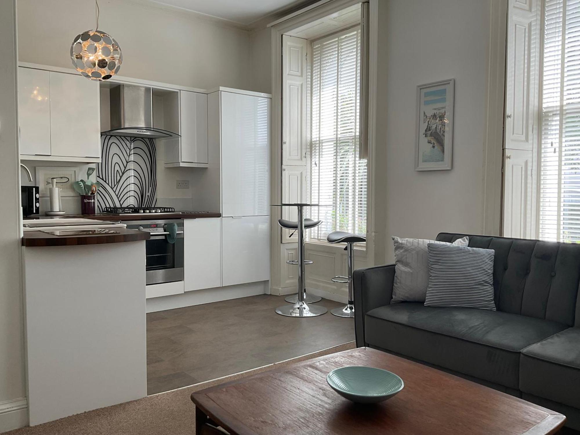 Plymouth Central Apartments *