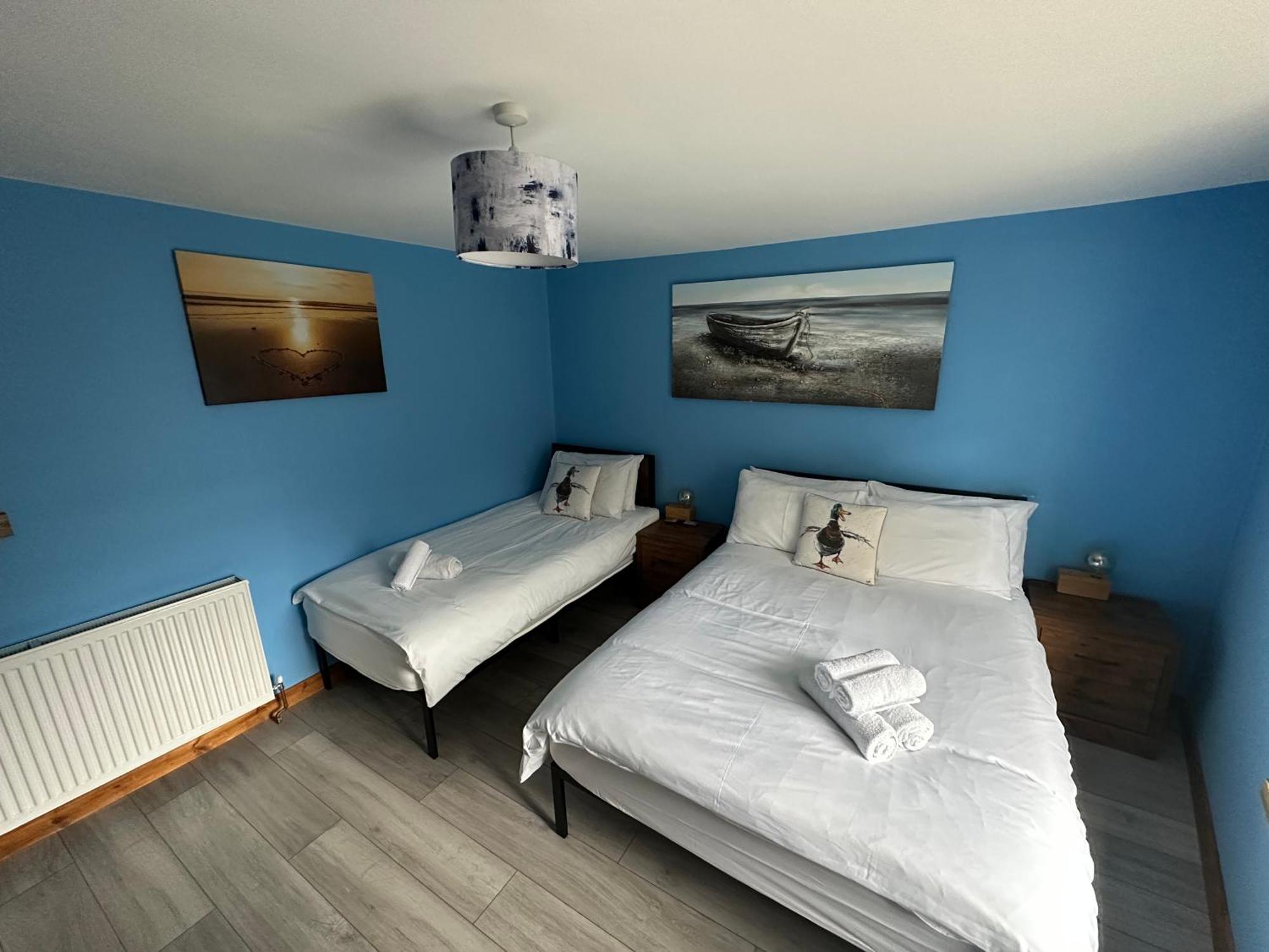 Island Since 1835 Barbican, Free Limited Parking, Dogs Friendly , Perfect For Ferry Terminal