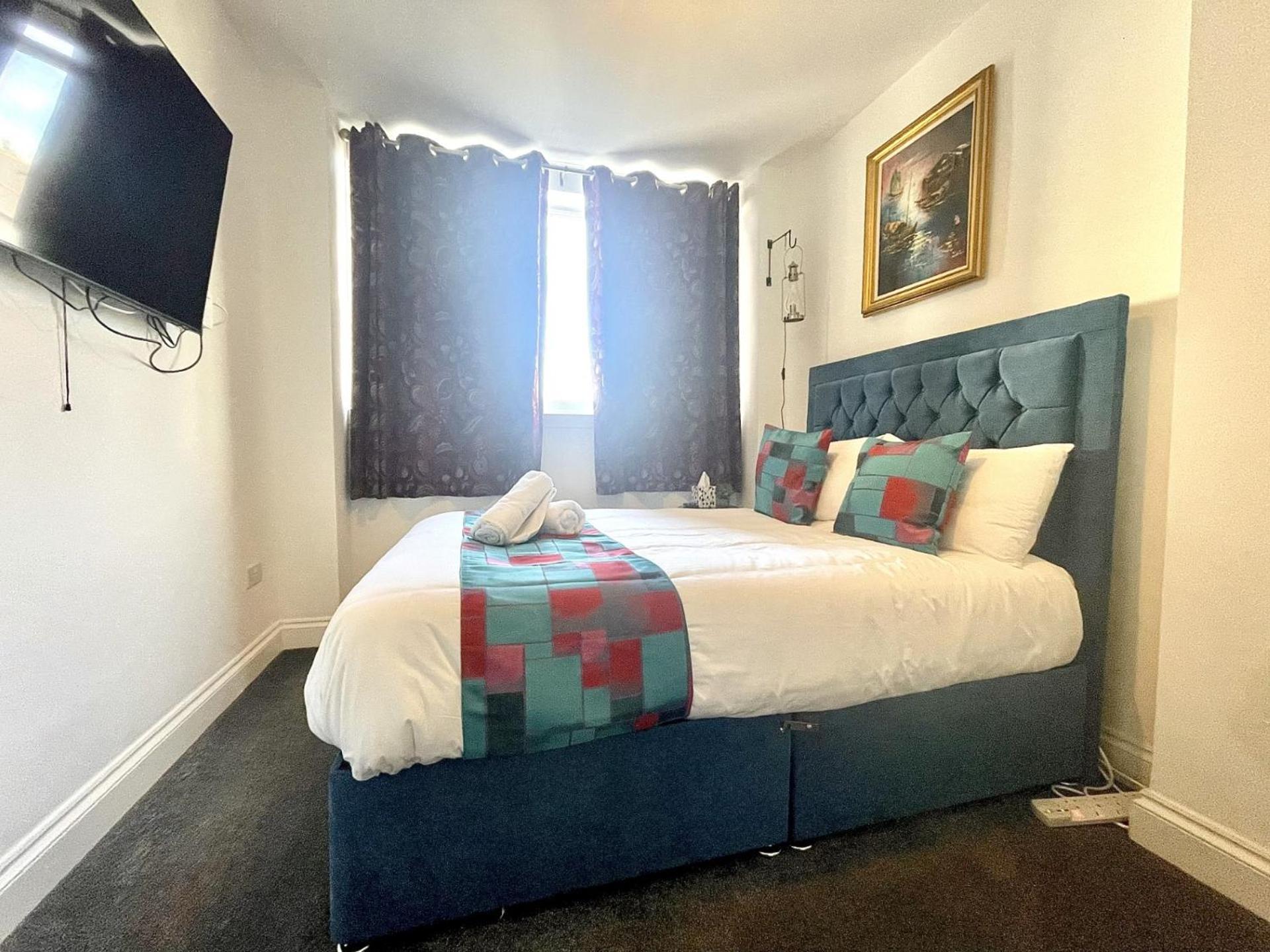 Executive Apartments, Nr Centre With Private Parking * Plymouth
