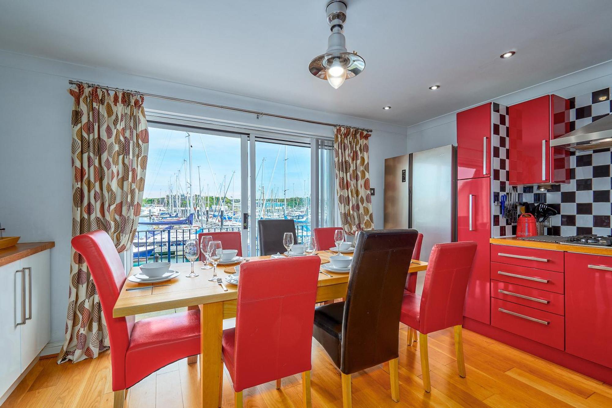 Holiday home Marina View *