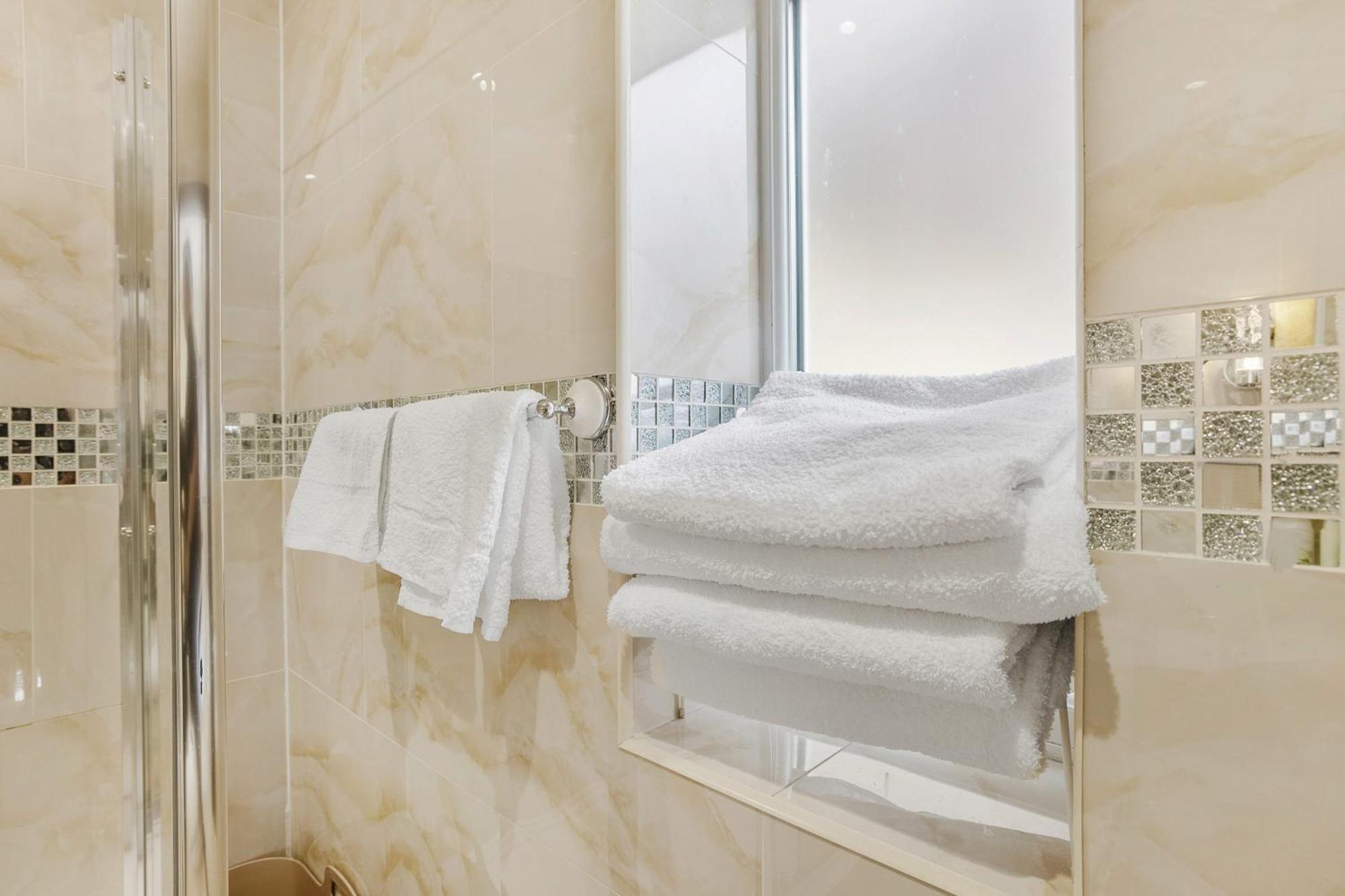 Apartment Luxury Mayflower Apartment, Centre, Newly Refurbished *