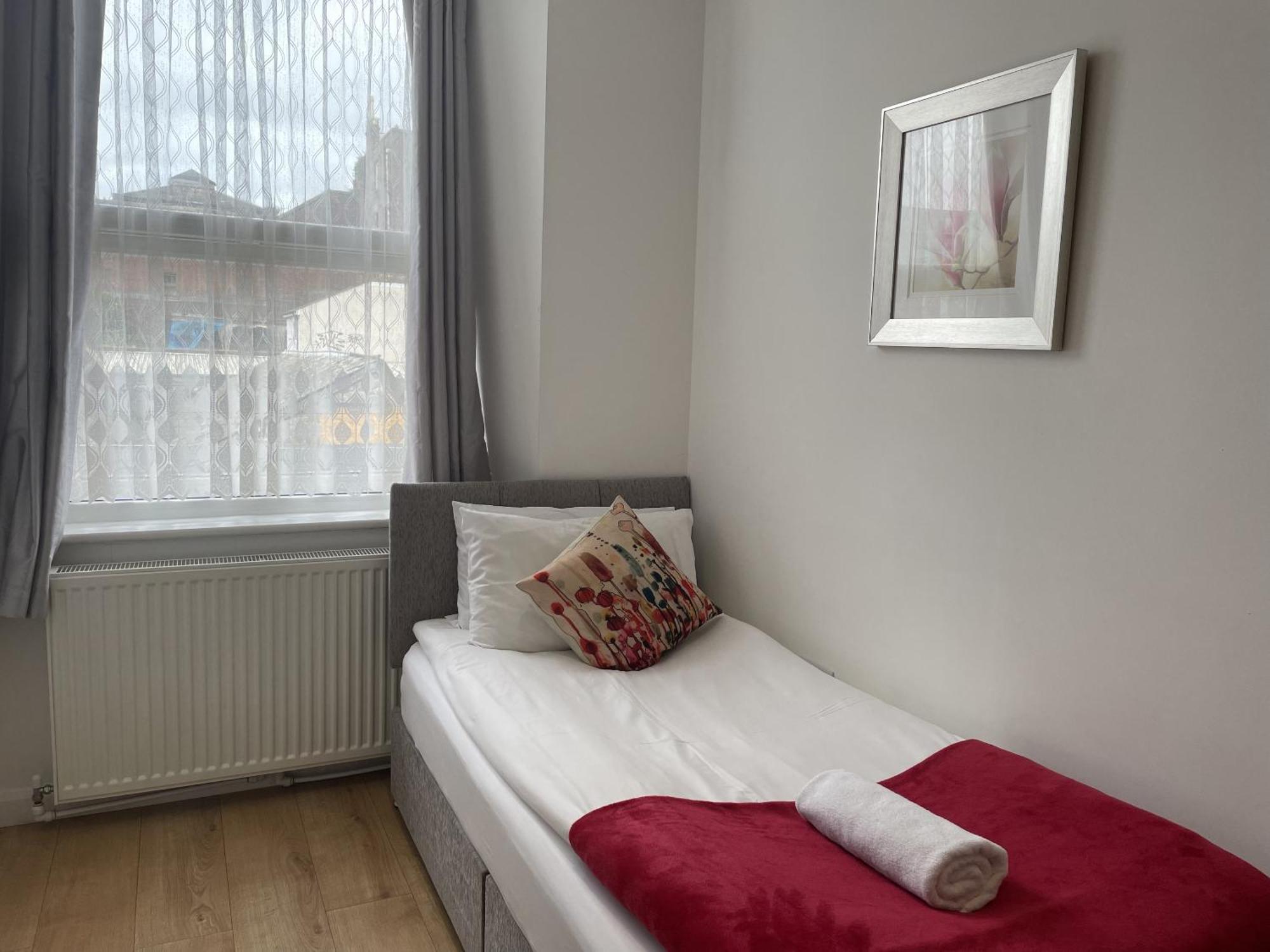 Serviced Apartment