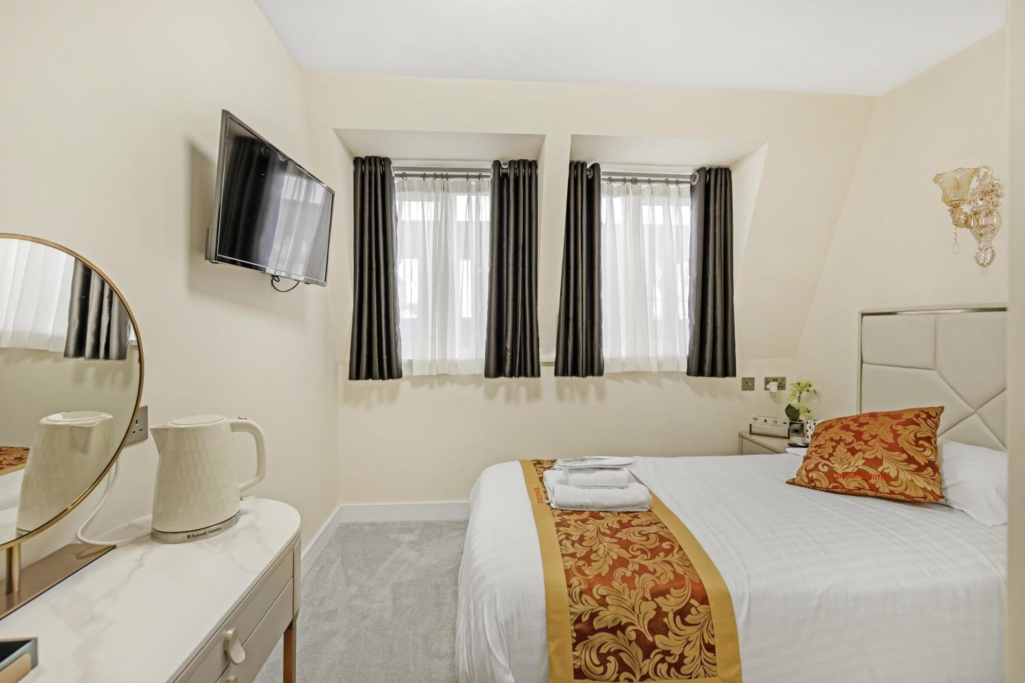 Hotel The Drake 4*