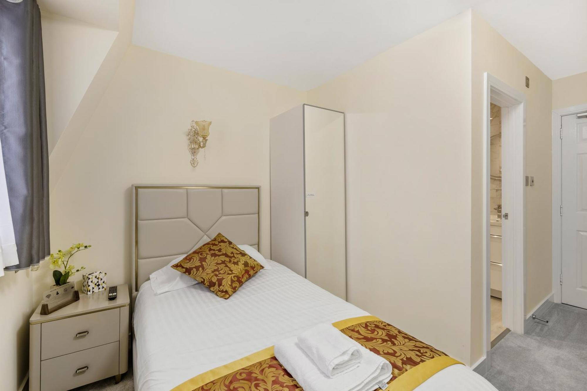 Hotel The Drake 4*