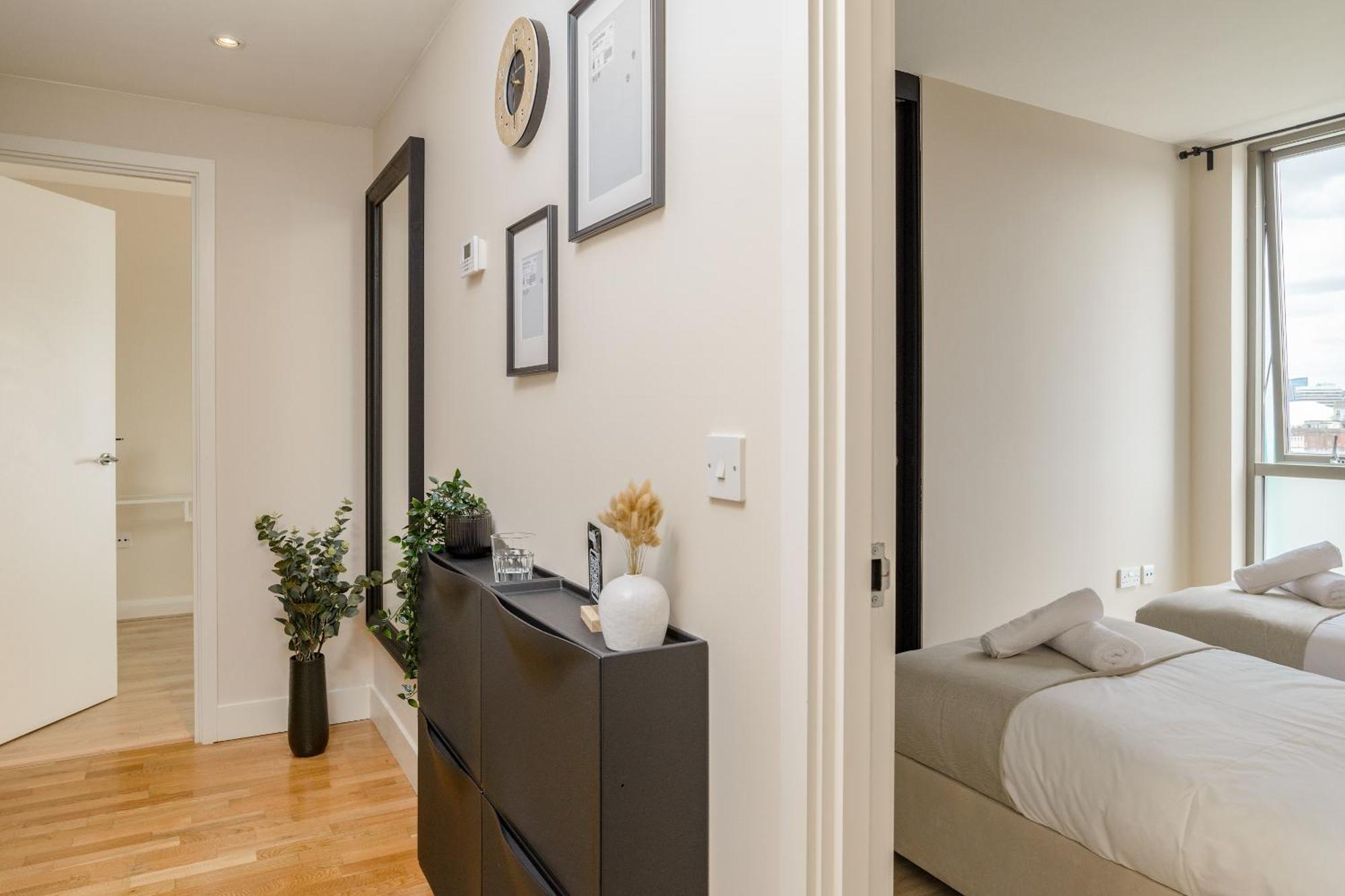 Apartment Premium - Allocated Parking - Great Location