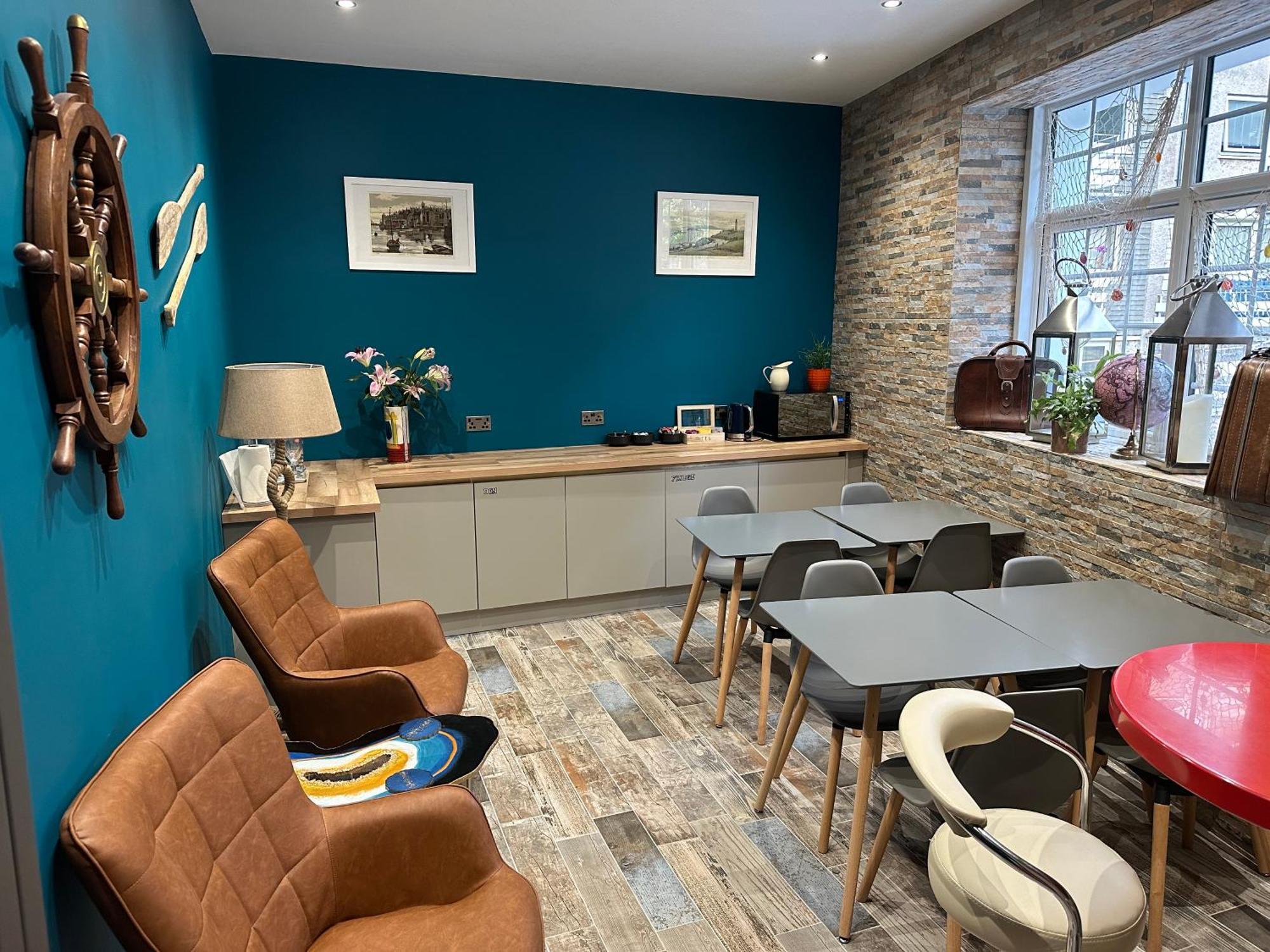 Island Since 1835 Barbican, Free Limited Parking, Dogs Friendly , Perfect For Ferry Terminal Plymouth