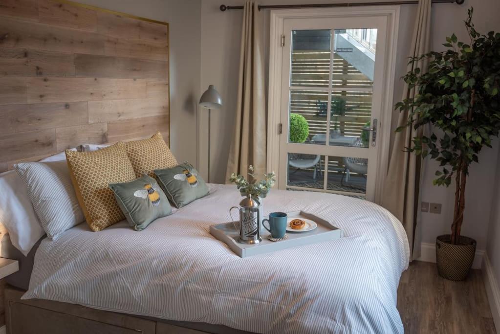 Stunning In The Heart Of Apartment *