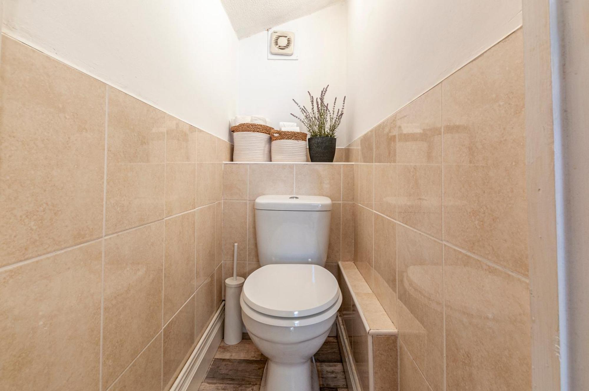 Holiday home The Corner Stop~ Dog Friendly Holiday Let In Plymouth