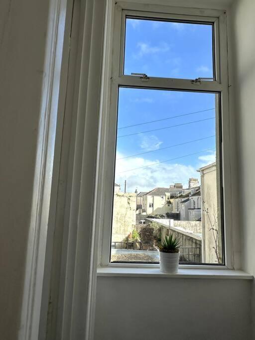 Detached House In City Centre *