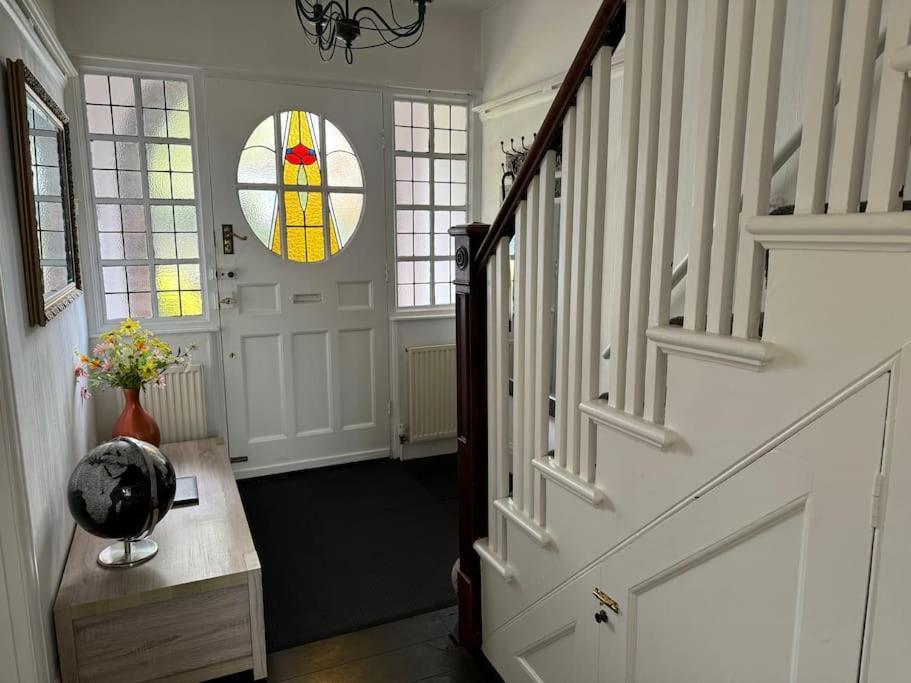 Centre 3 Bedroom Private Parking Holiday home
