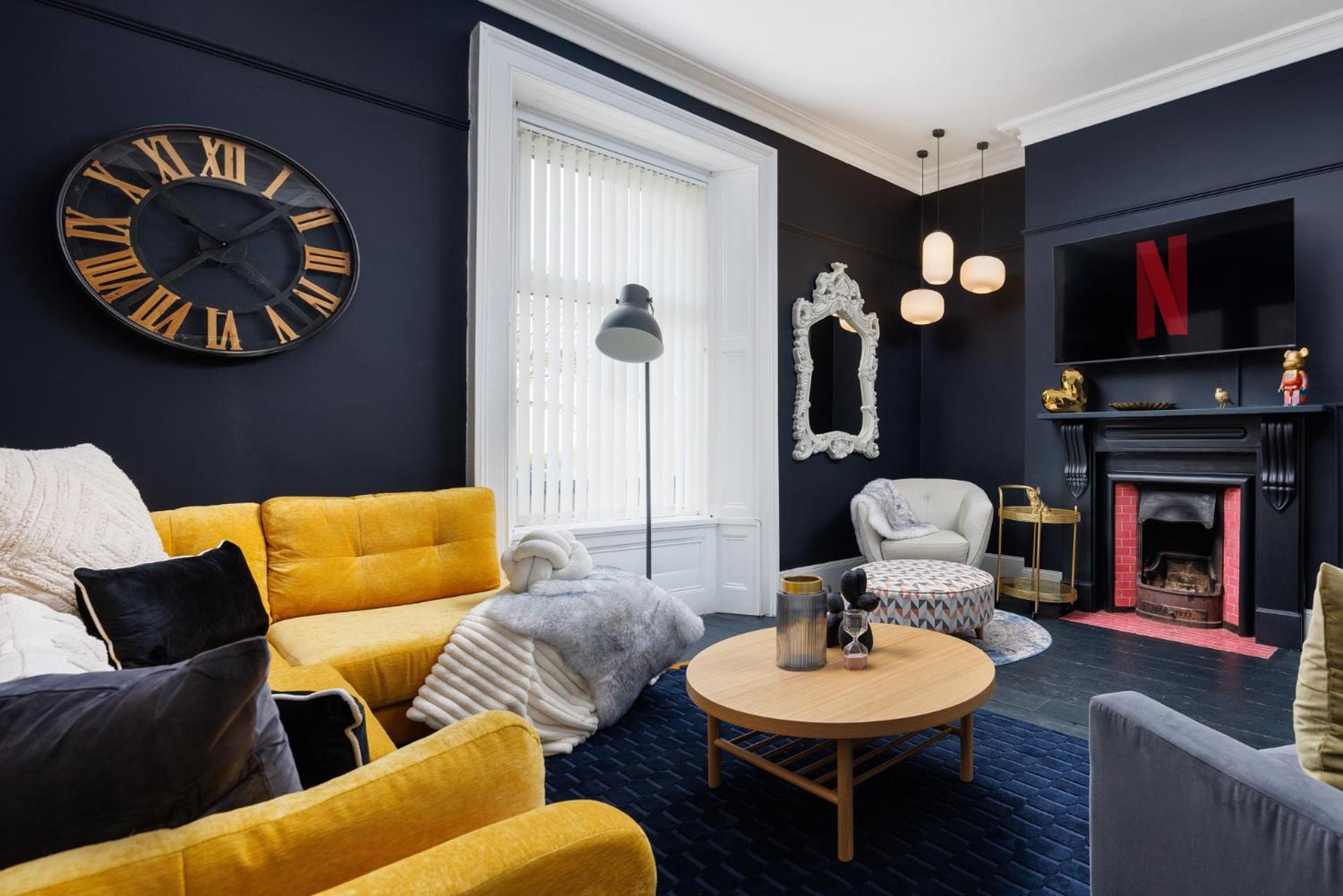 The Executive - House - Sleeps 8 - Habita Apartment *