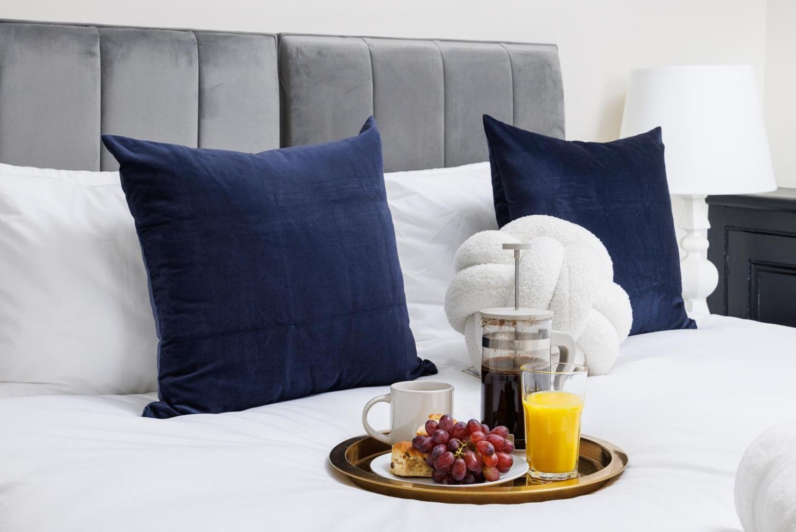The Executive - House - Sleeps 8 - Habita Plymouth