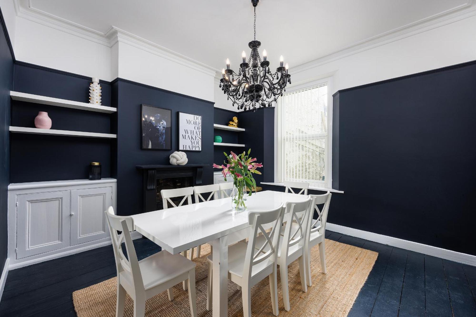 The Executive - House - Sleeps 8 - Habita Apartment *