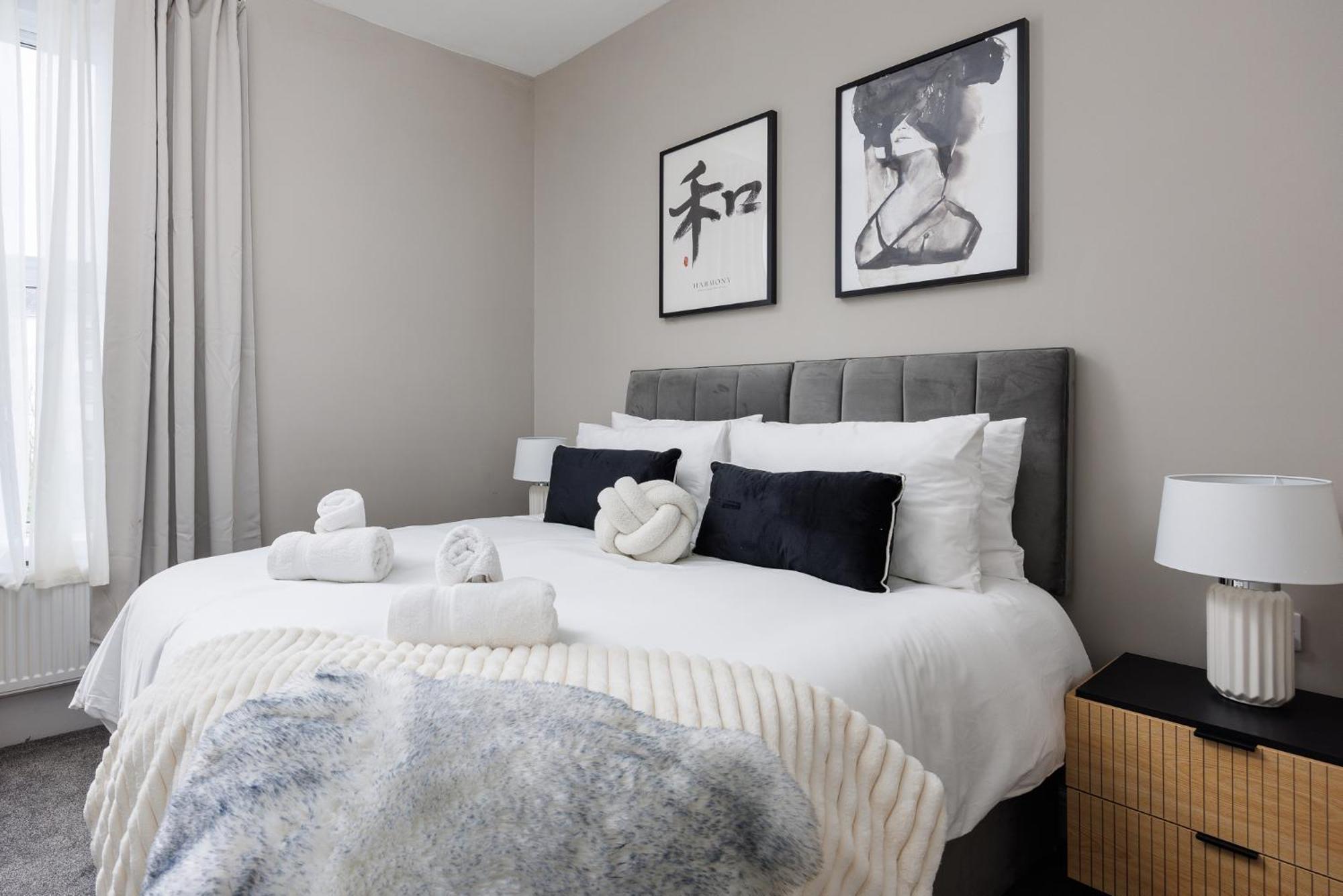 The Executive - House - Sleeps 8 - Habita *