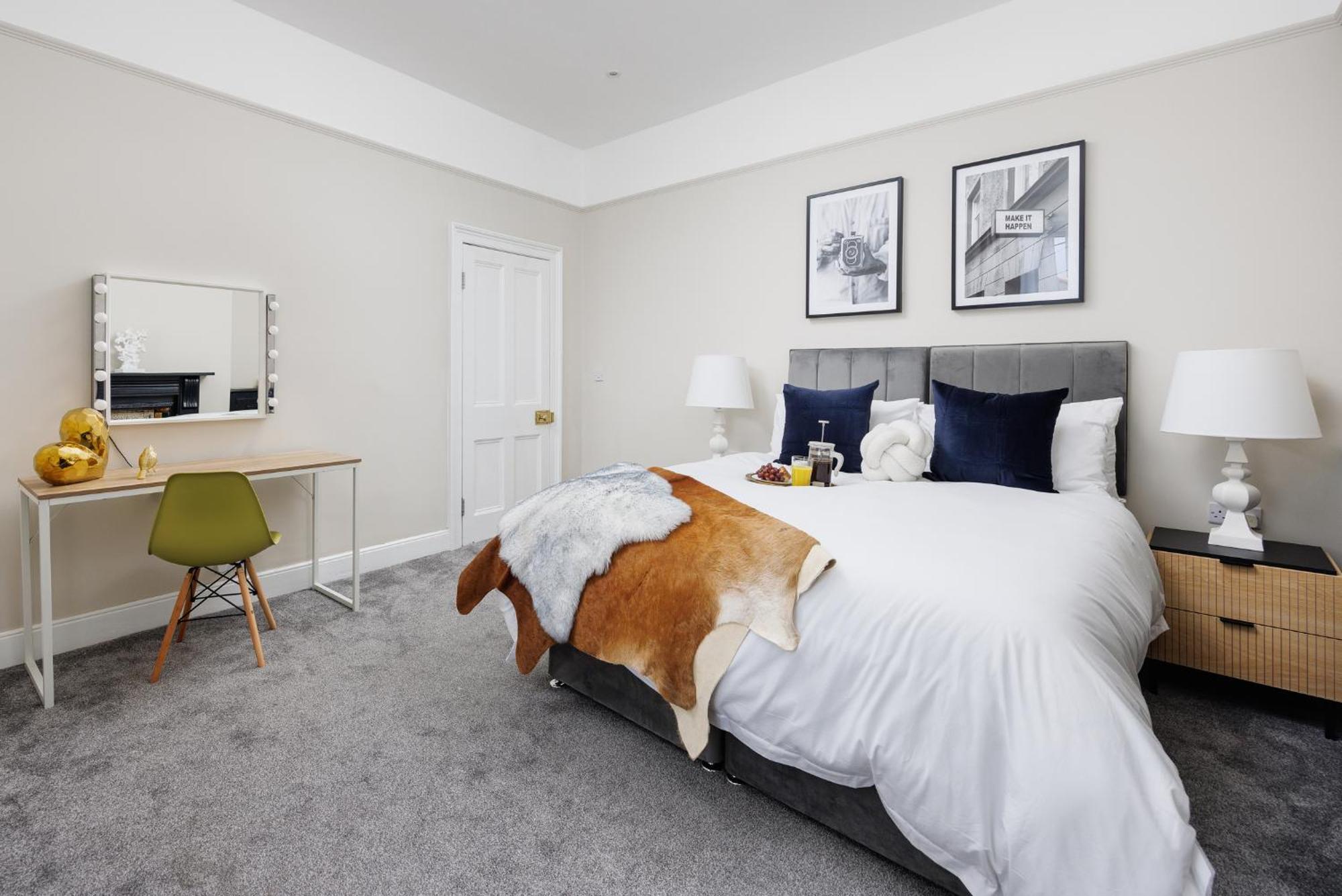 The Executive - House - Sleeps 8 - Habita Apartment *