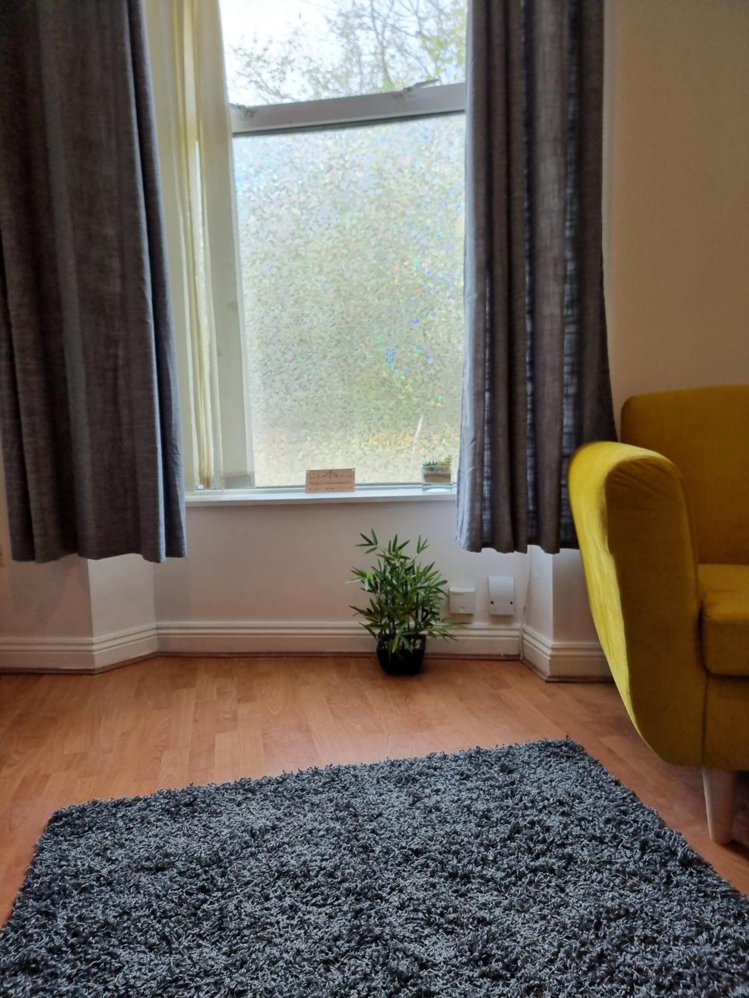 Detached House In City Centre Holiday home