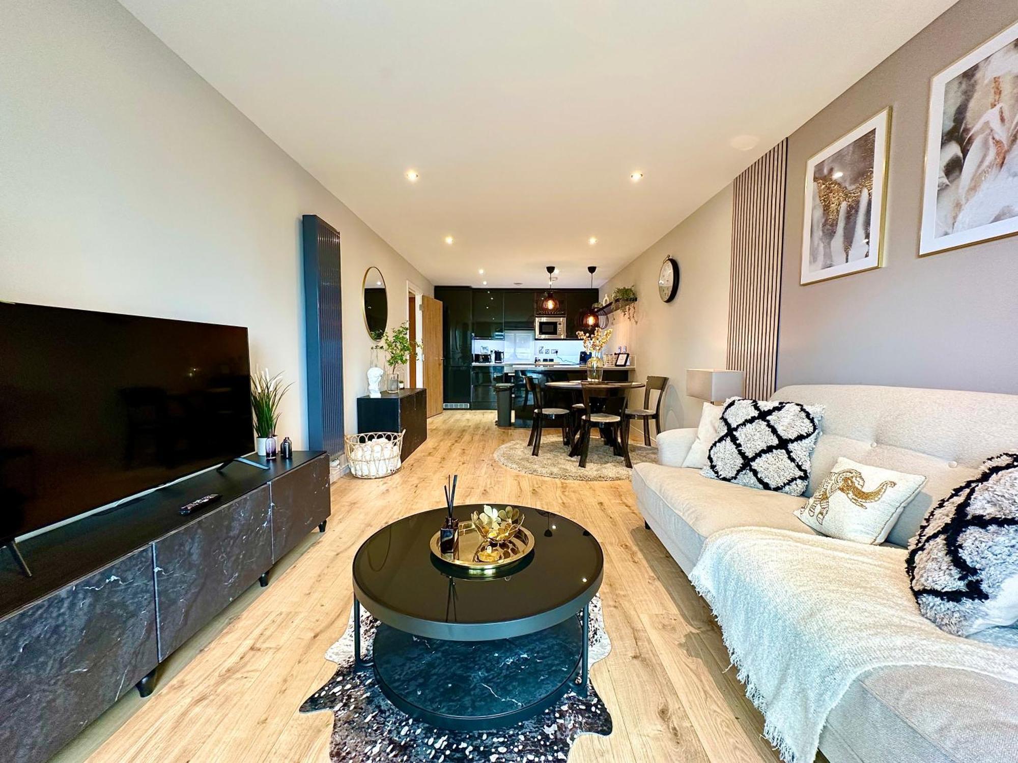 The Lux At Pierson House Apartment