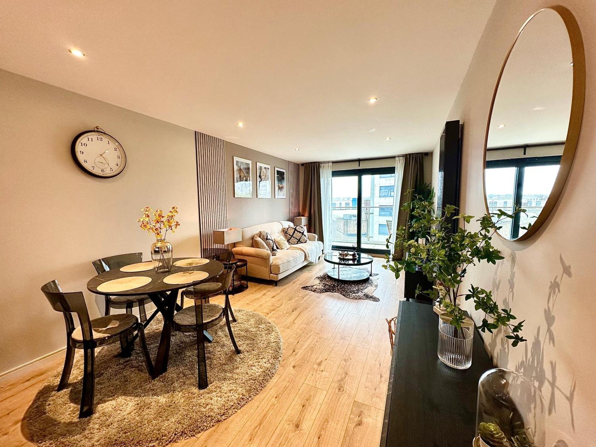 The Lux At Pierson House Apartment Plymouth