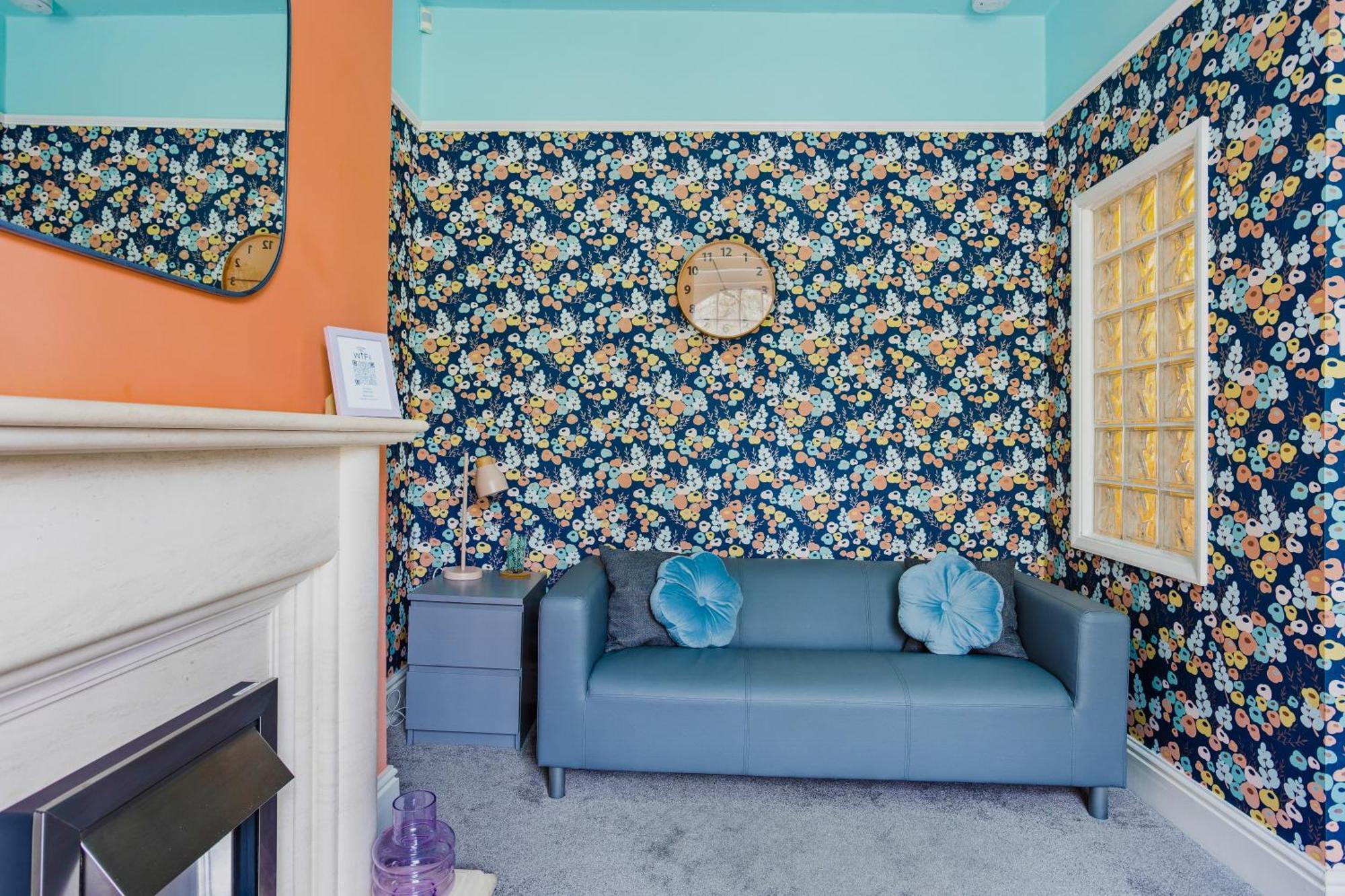 Holiday home Harbour Court Plymouth - Free Parking - Tucked Away On The Barbican With Courtyard - By Ocean City Retreats Plymouth