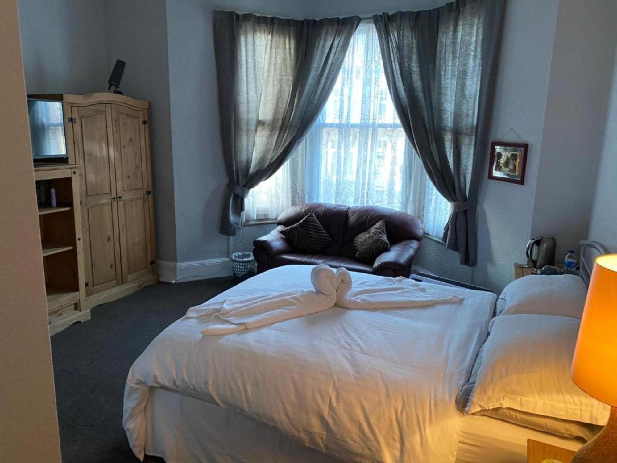 The Barley House 3* Plymouth
