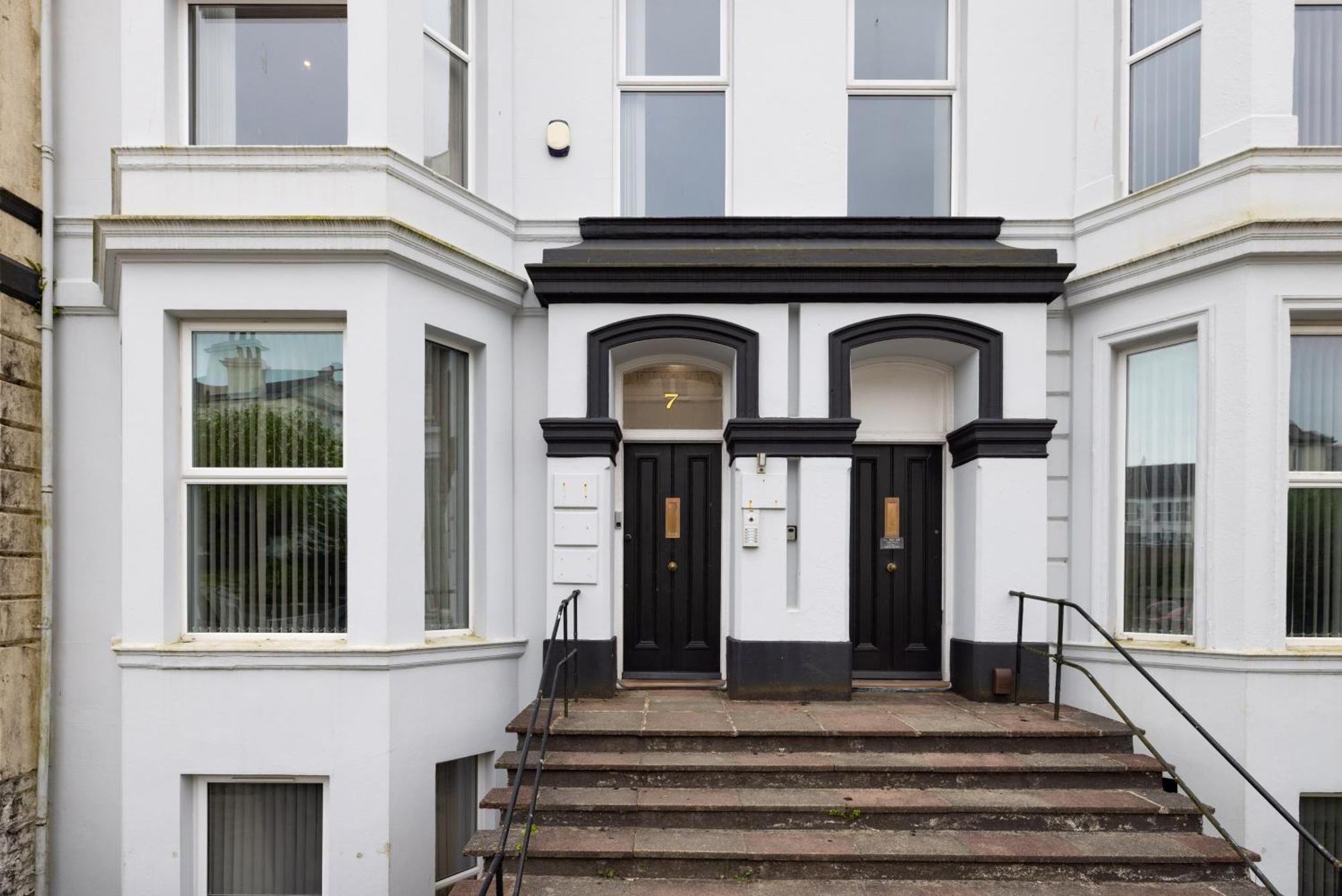 Charles Hope Apartment