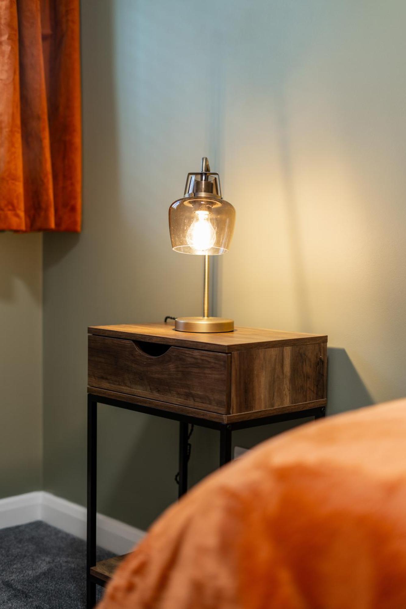 The Blue Barbican Flat- Spacious, Stylish, In A Perfect Location And Accessible * Plymouth