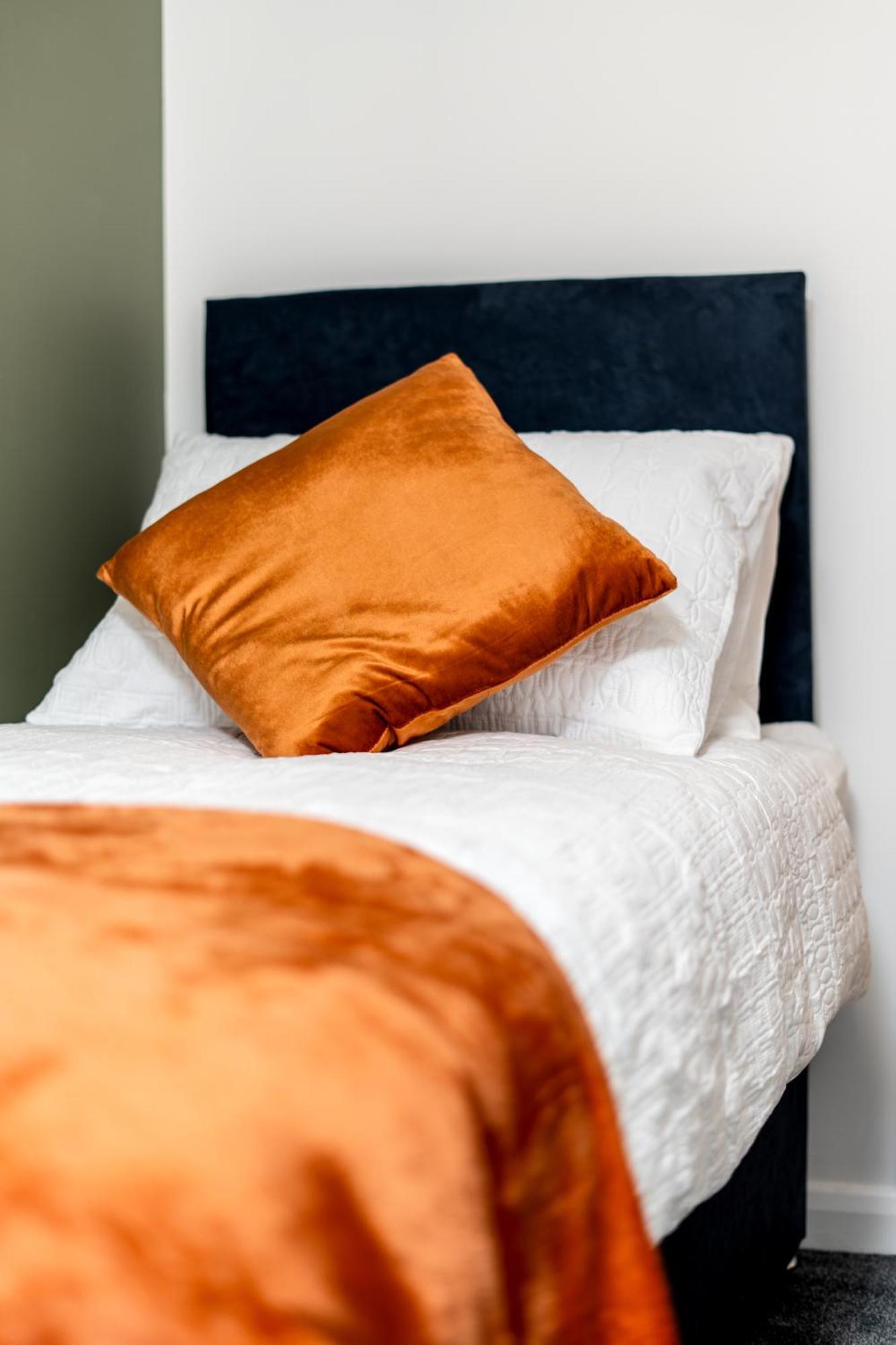 The Blue Barbican Flat- Spacious, Stylish, In A Perfect Location And Accessible Plymouth