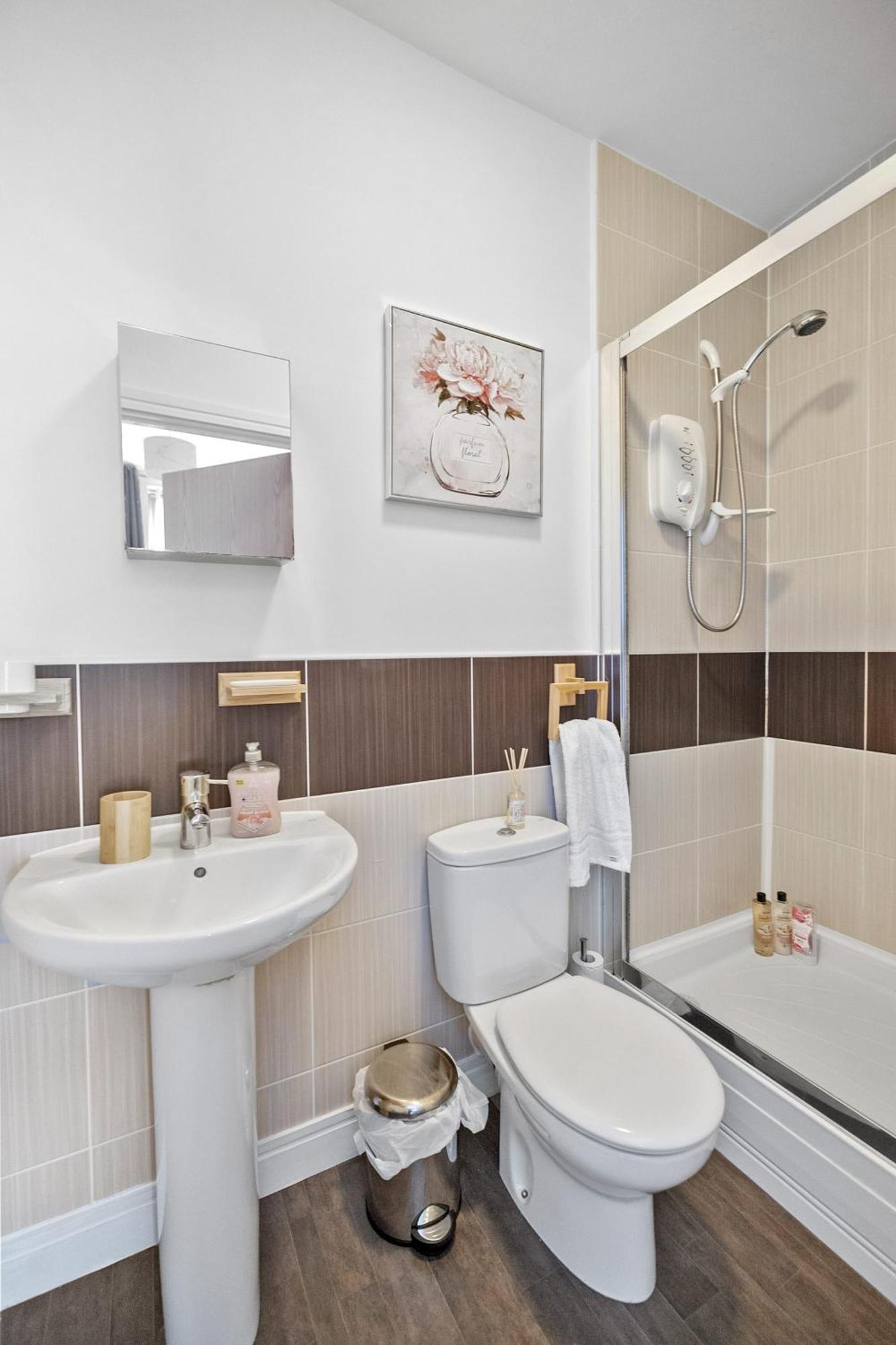 Casa de férias Spacious House By Quay - Sleeps 7 - Free Parking Plymouth
