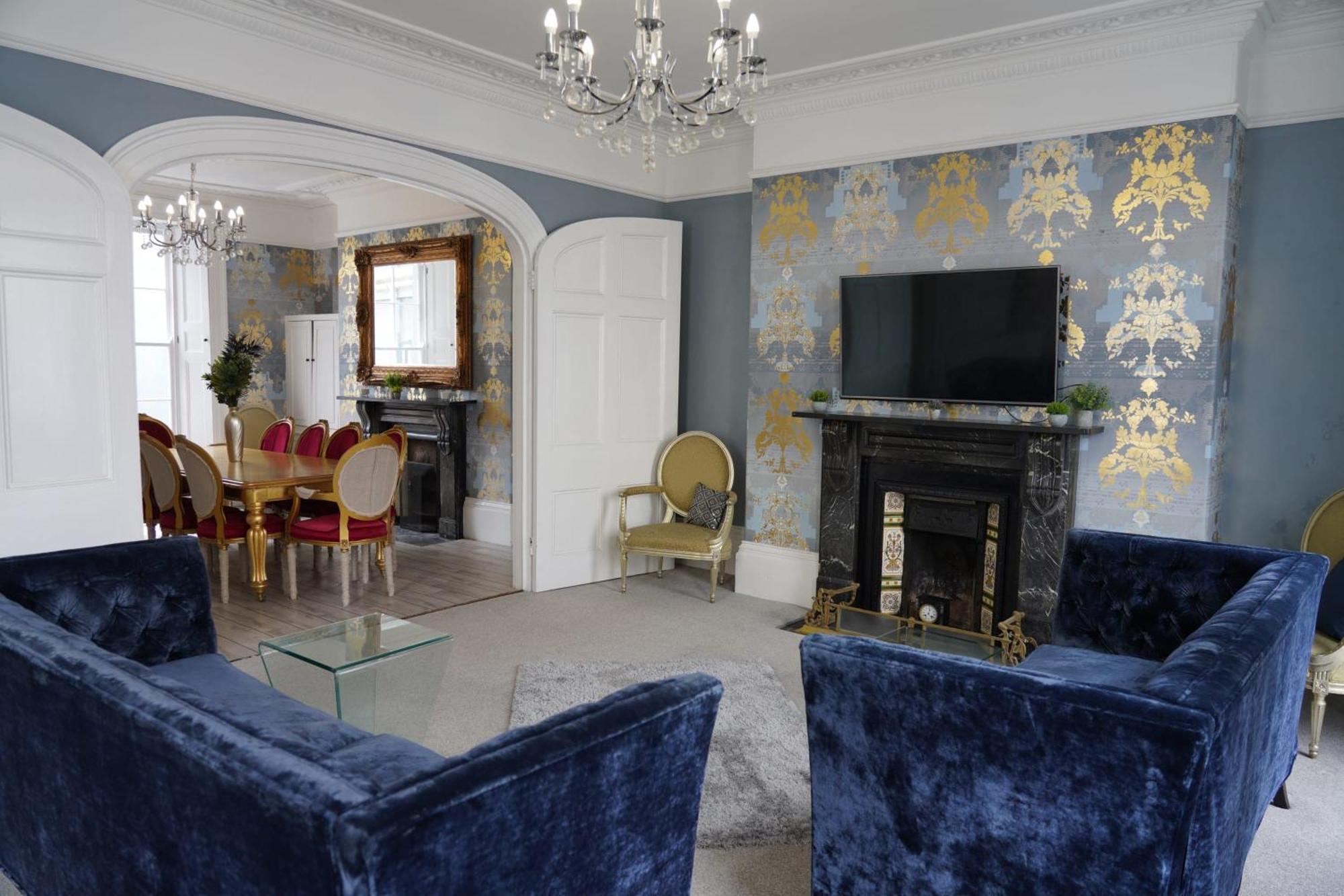 Holiday home The Hoe, Beautiful 5-bedroom House, Garden, Secure Parking, Sleeps 12 Plymouth