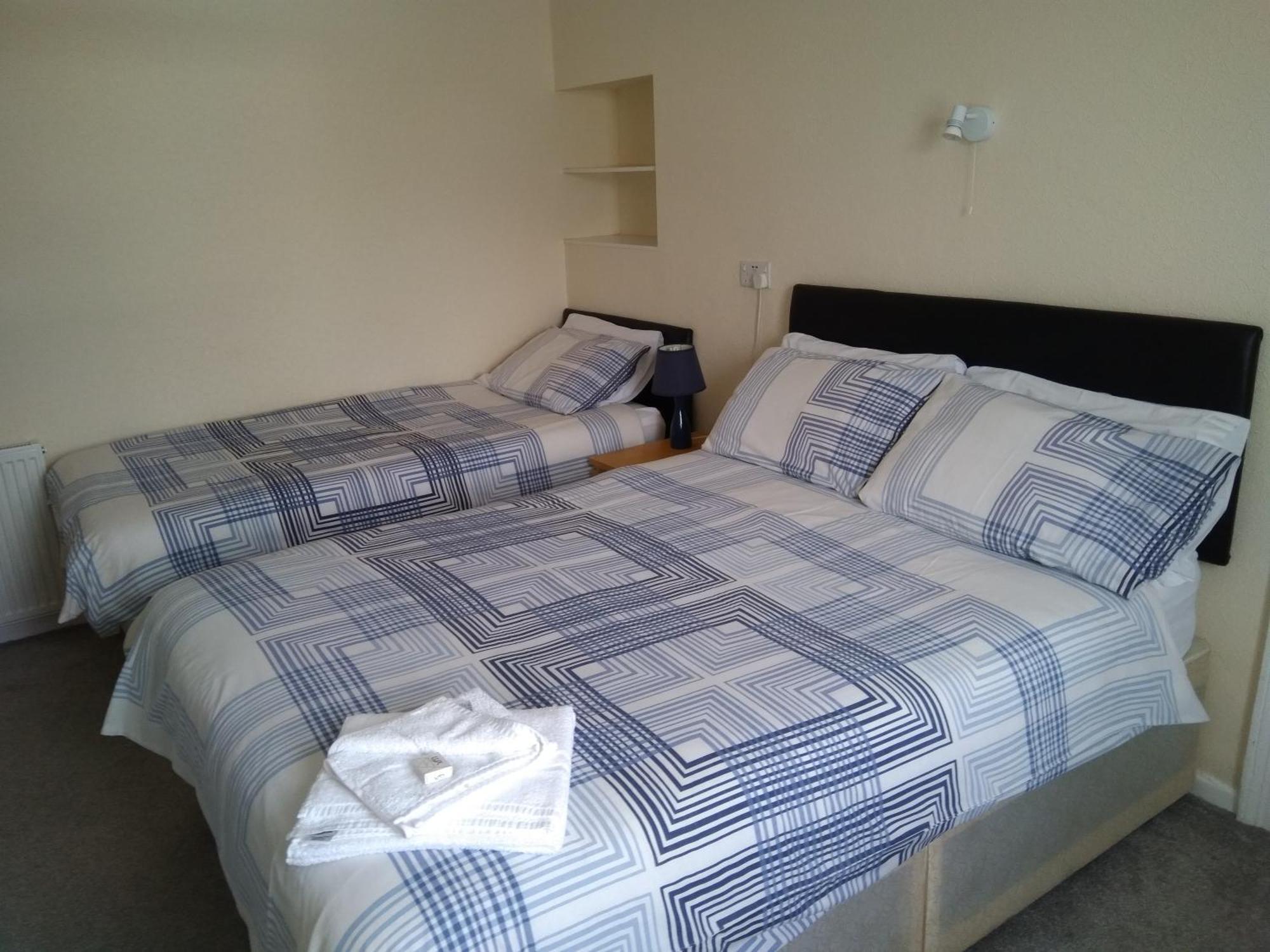 Lamplighter 3* Plymouth