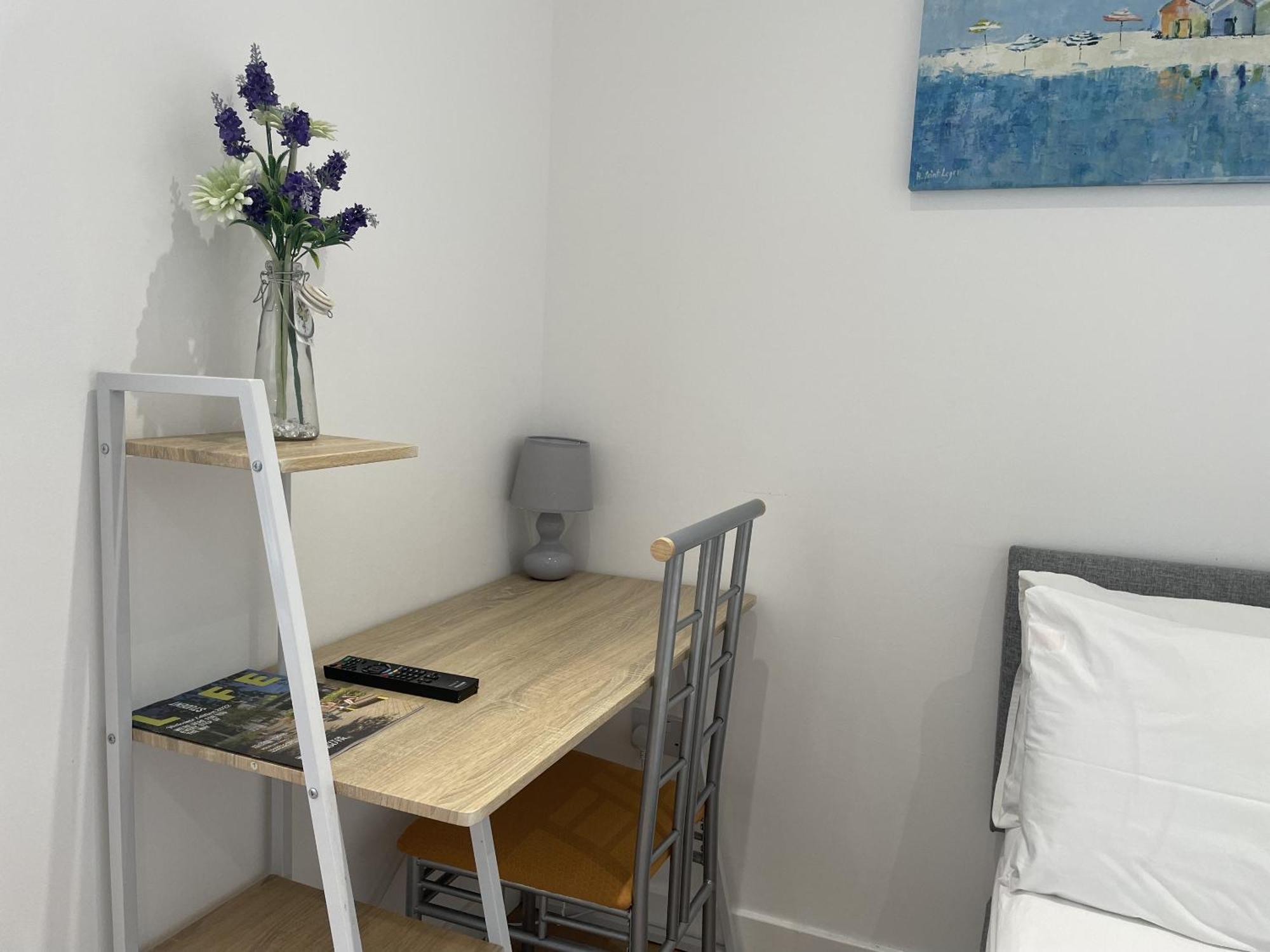Serviced Apartment