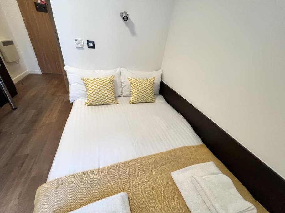 6 Bed Flat Astor House By Pureserviced Apartment