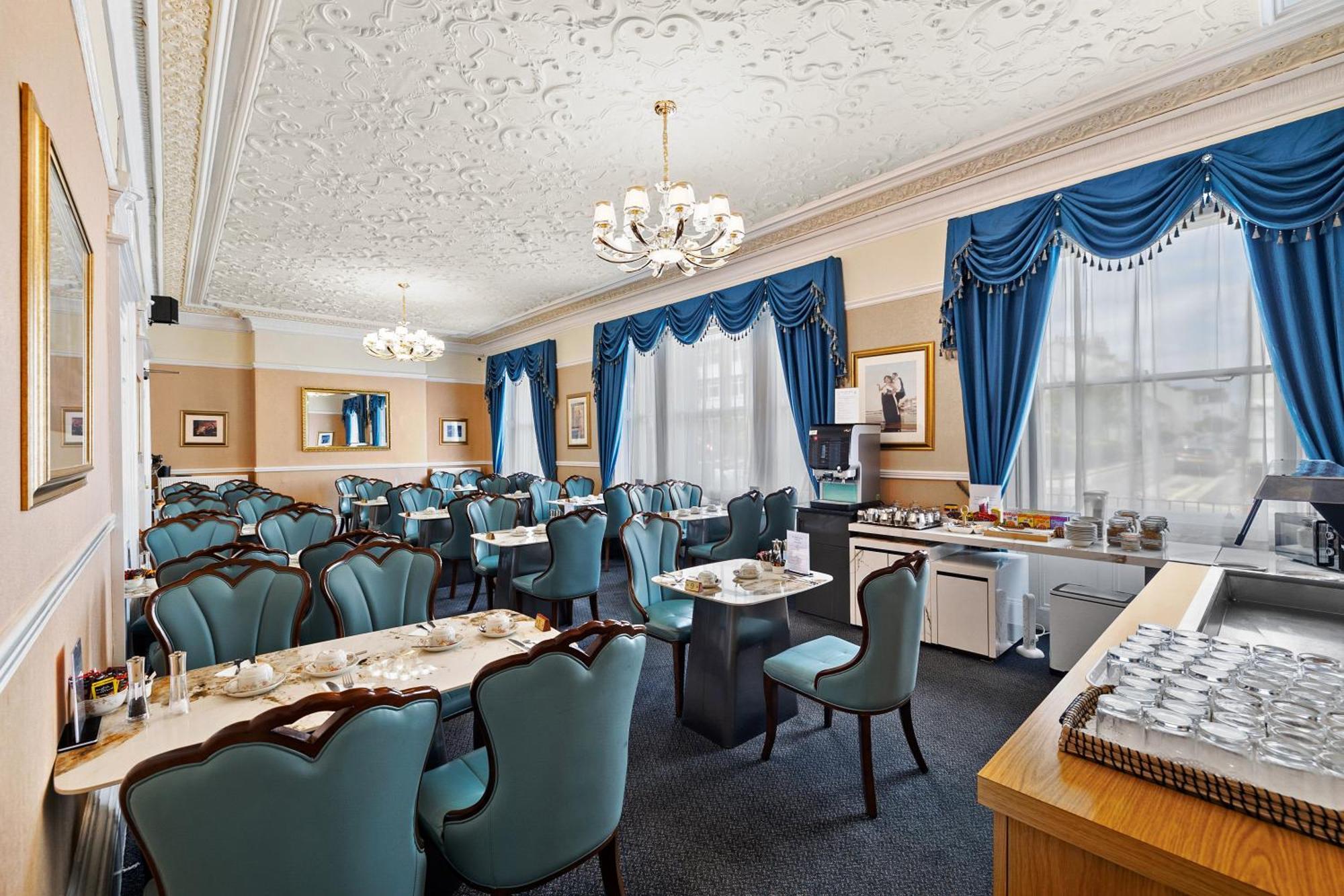 Hotel The Drake 4*