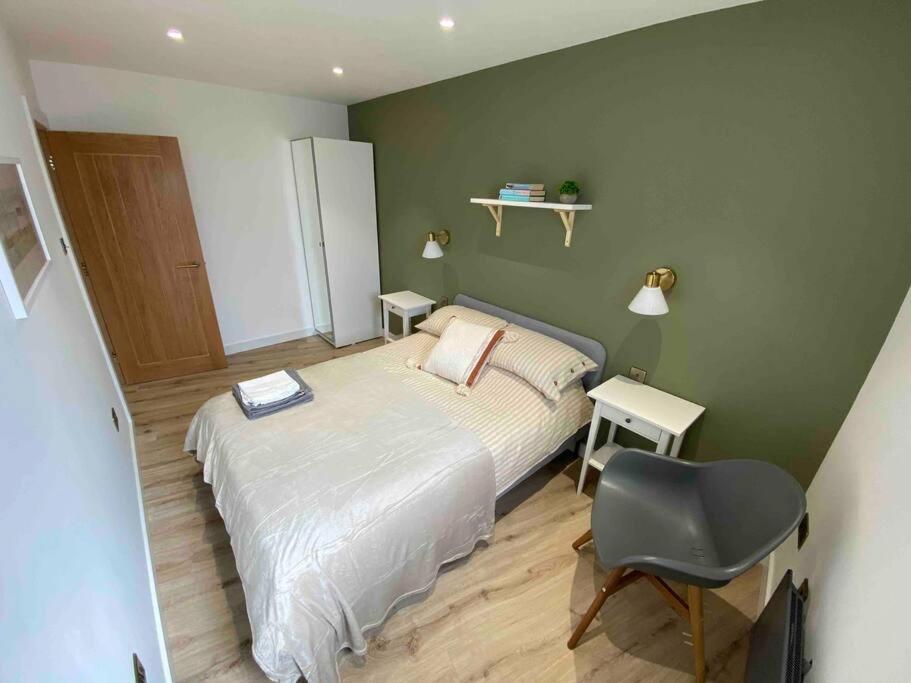 Apartamento Luxury 2 Bed Apartment, Centre Of The Barbican! *