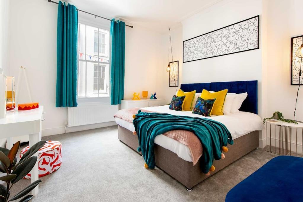 Holiday home Luxurious Large Townhouse In The Heart Of Barbican *