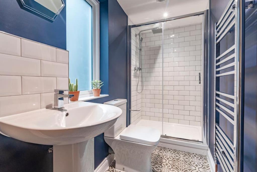 Luxurious Large Townhouse In The Heart Of Barbican
