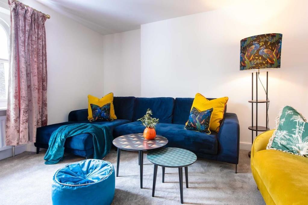 Luxurious Large Townhouse In The Heart Of Barbican *